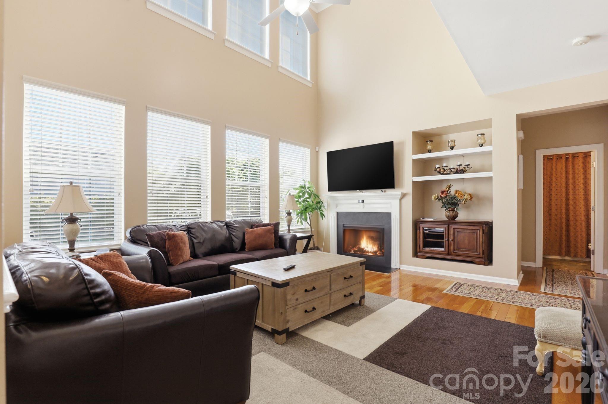 10122 Whiteburn Court Property Photo 16