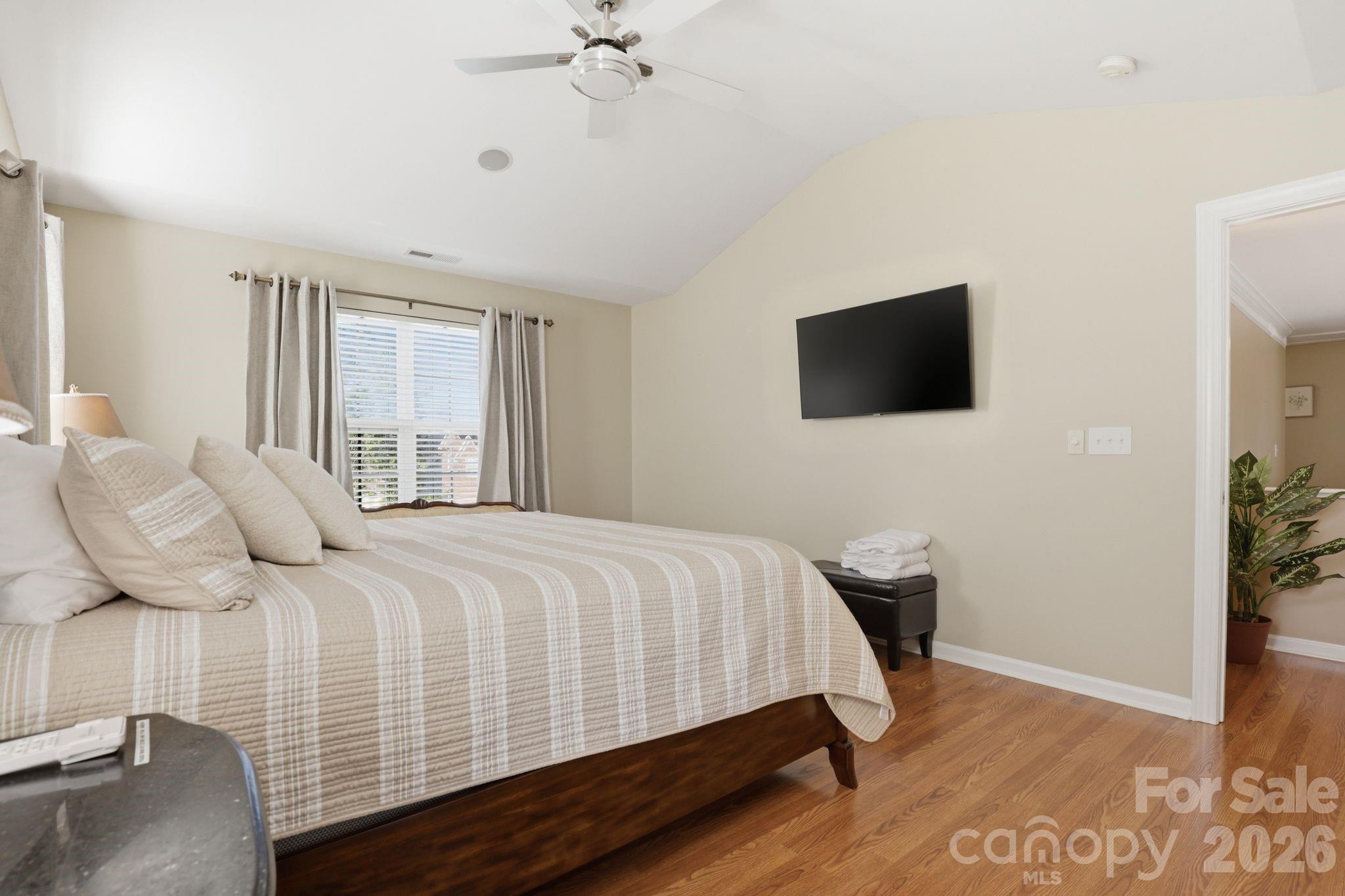 10122 Whiteburn Court Property Photo 28
