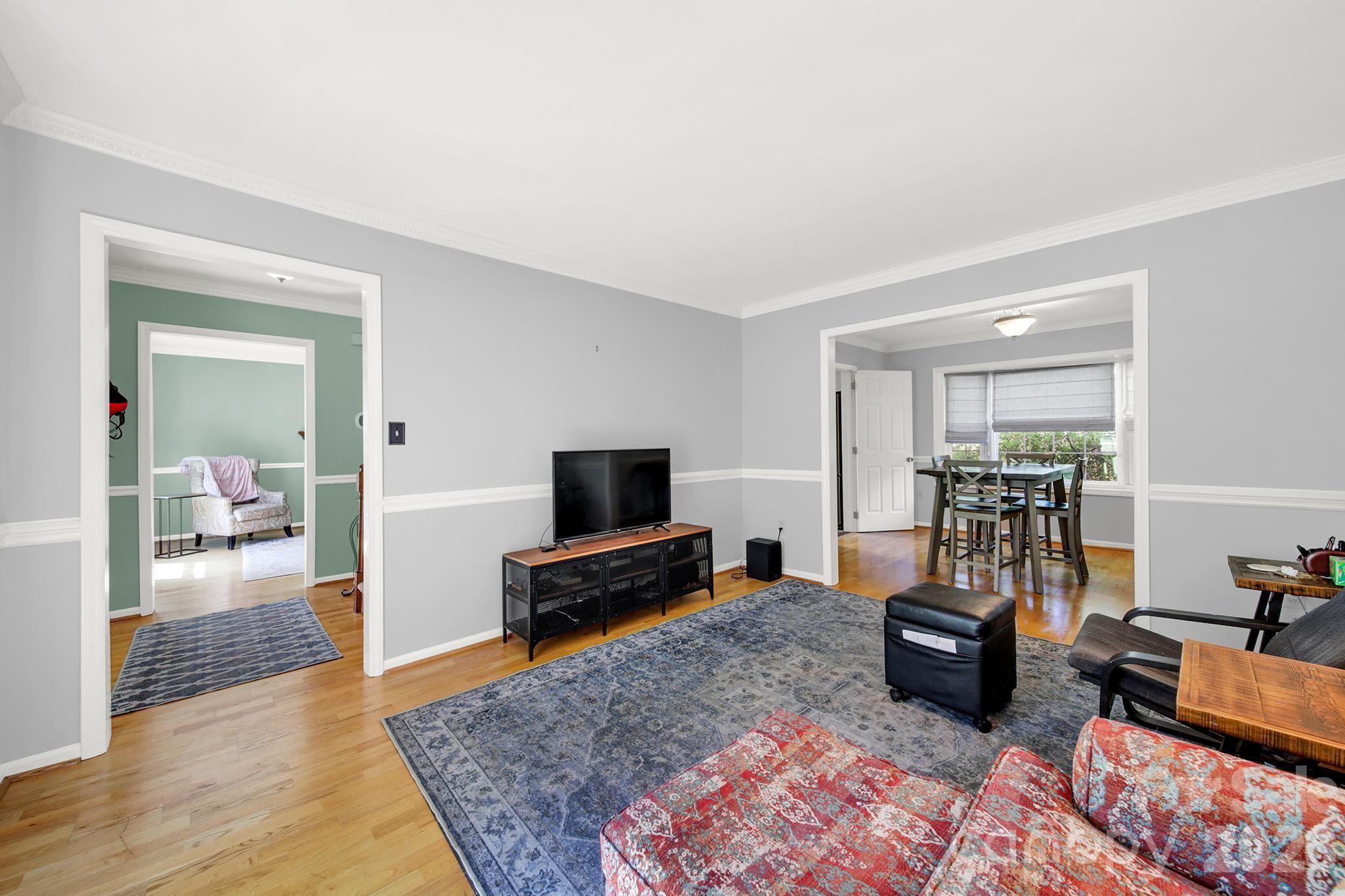 8802 Kirchenbaum Drive Property Photo 11