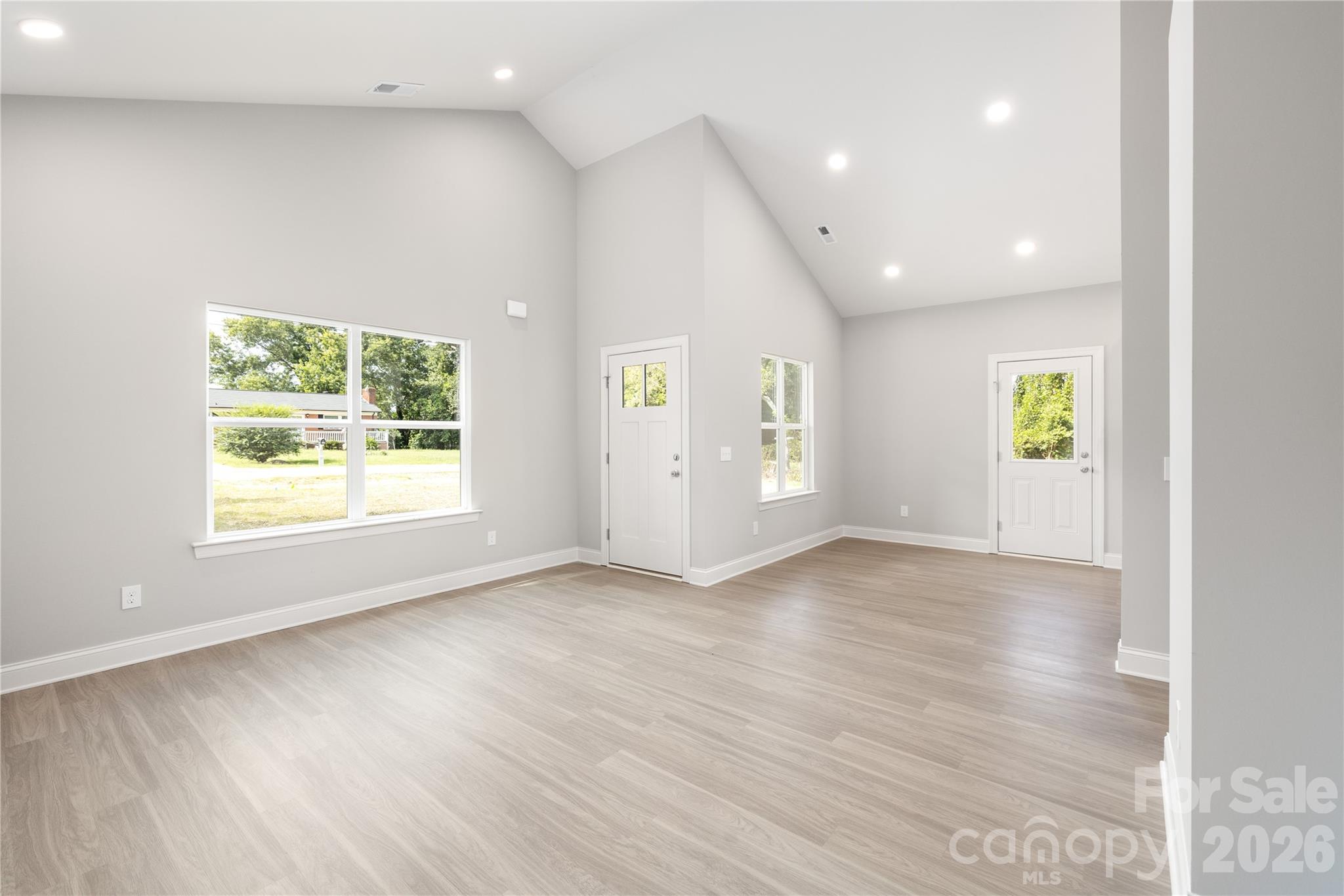 6625 Tracy Avenue Property Photo 7