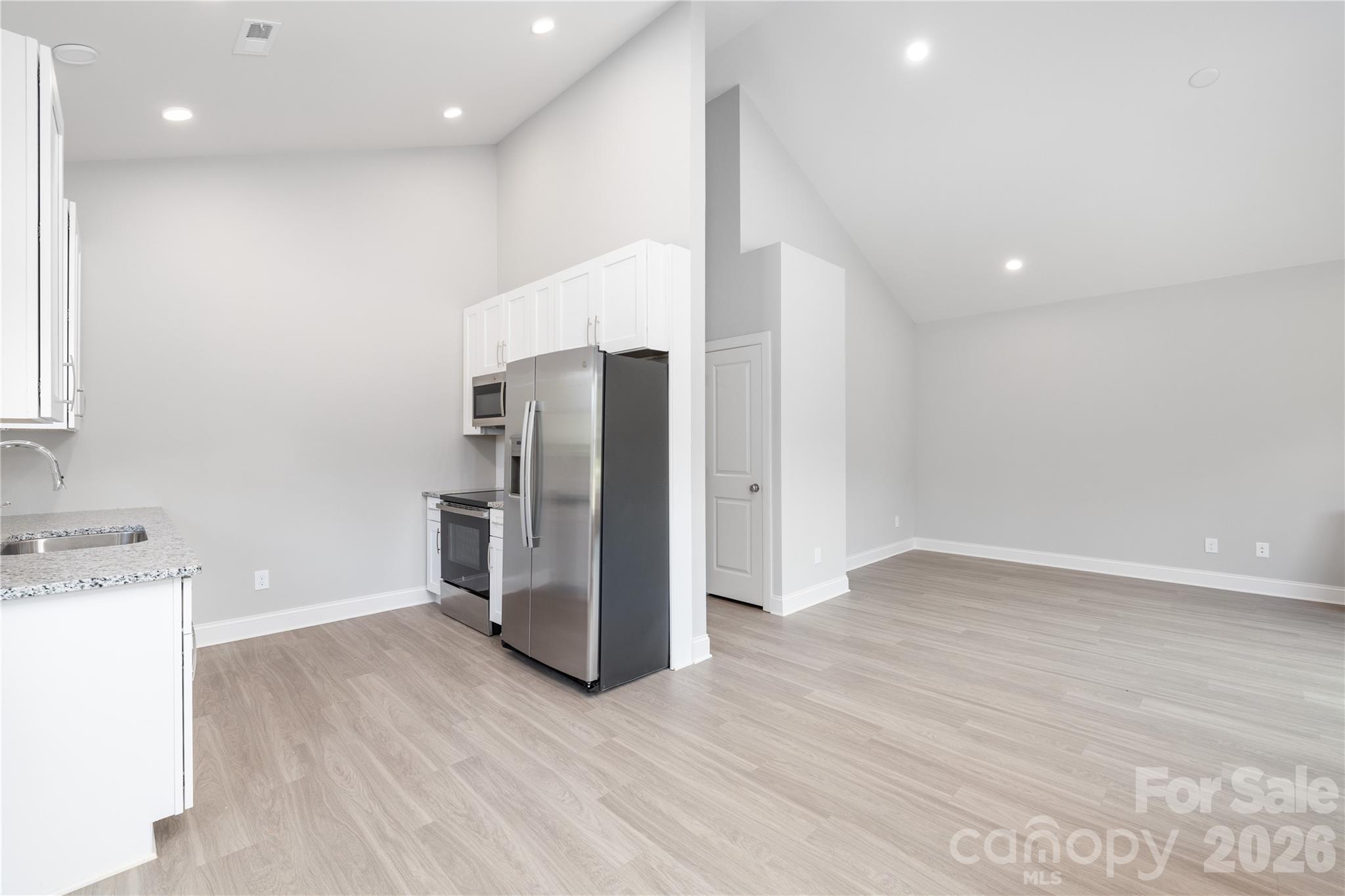 6625 Tracy Avenue Property Photo 10