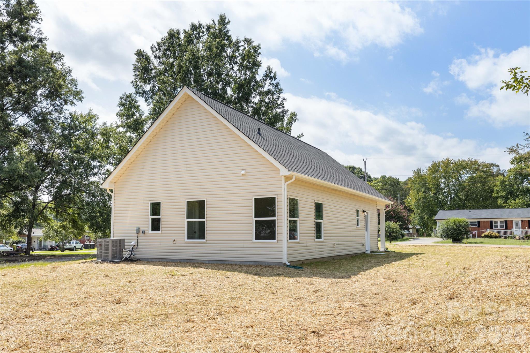 6625 Tracy Avenue Property Photo 21