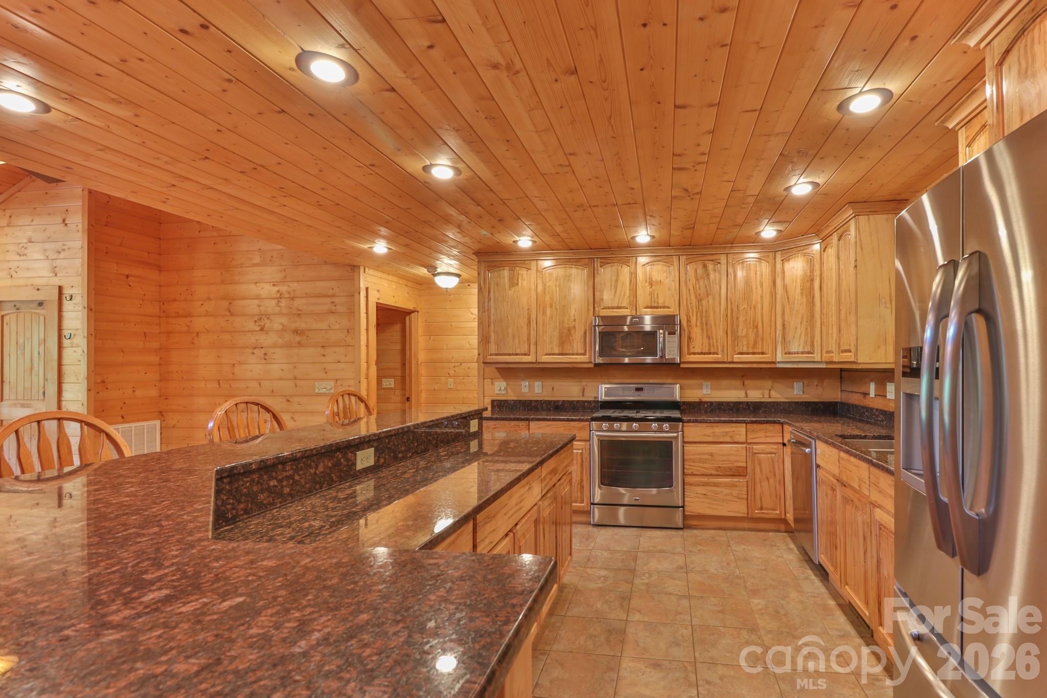 2811 Poplar Creek Road Property Photo 7
