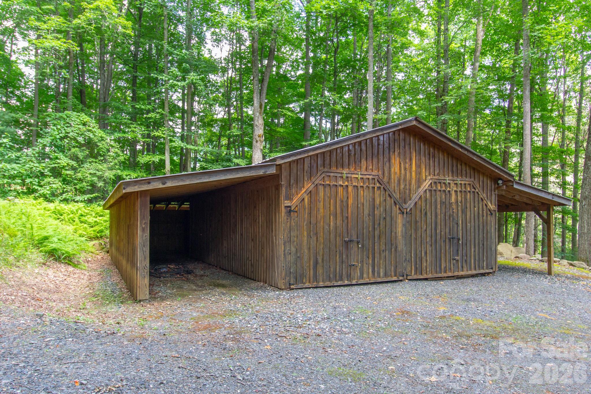 2811 Poplar Creek Road Property Photo 31