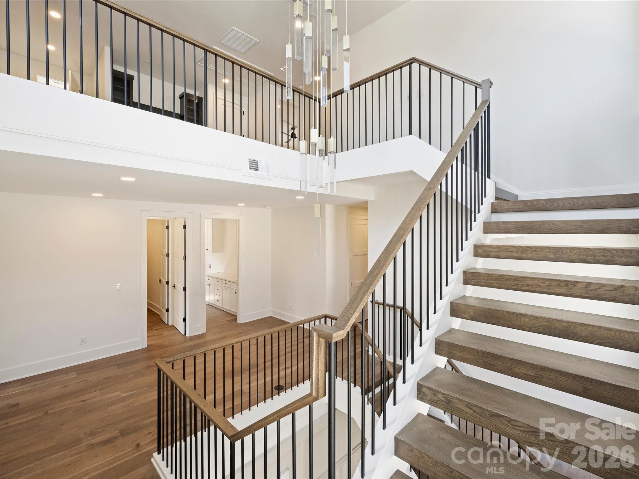 927 Laurel Creek Lane Property Photo 18