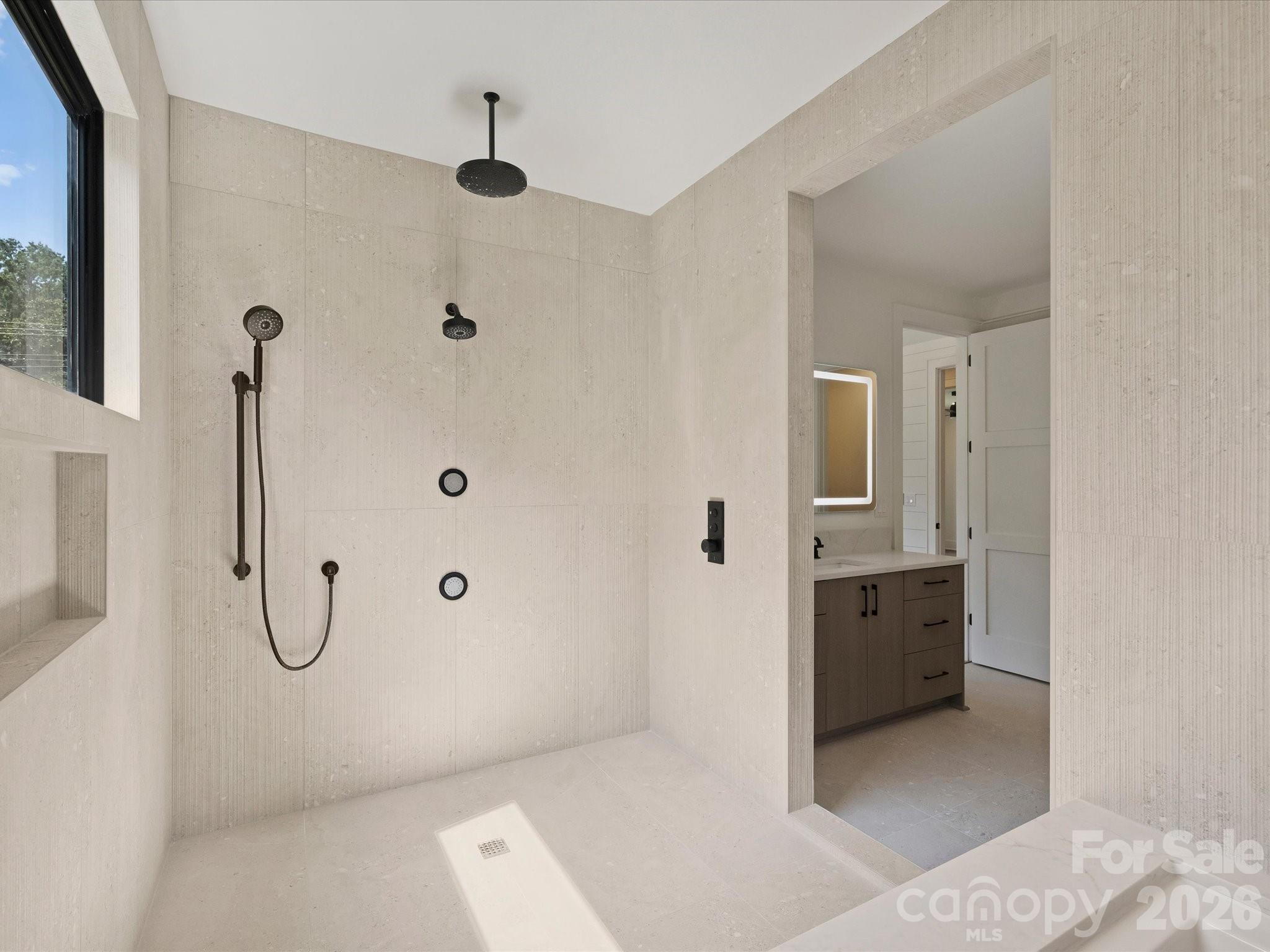 927 Laurel Creek Lane Property Photo 26