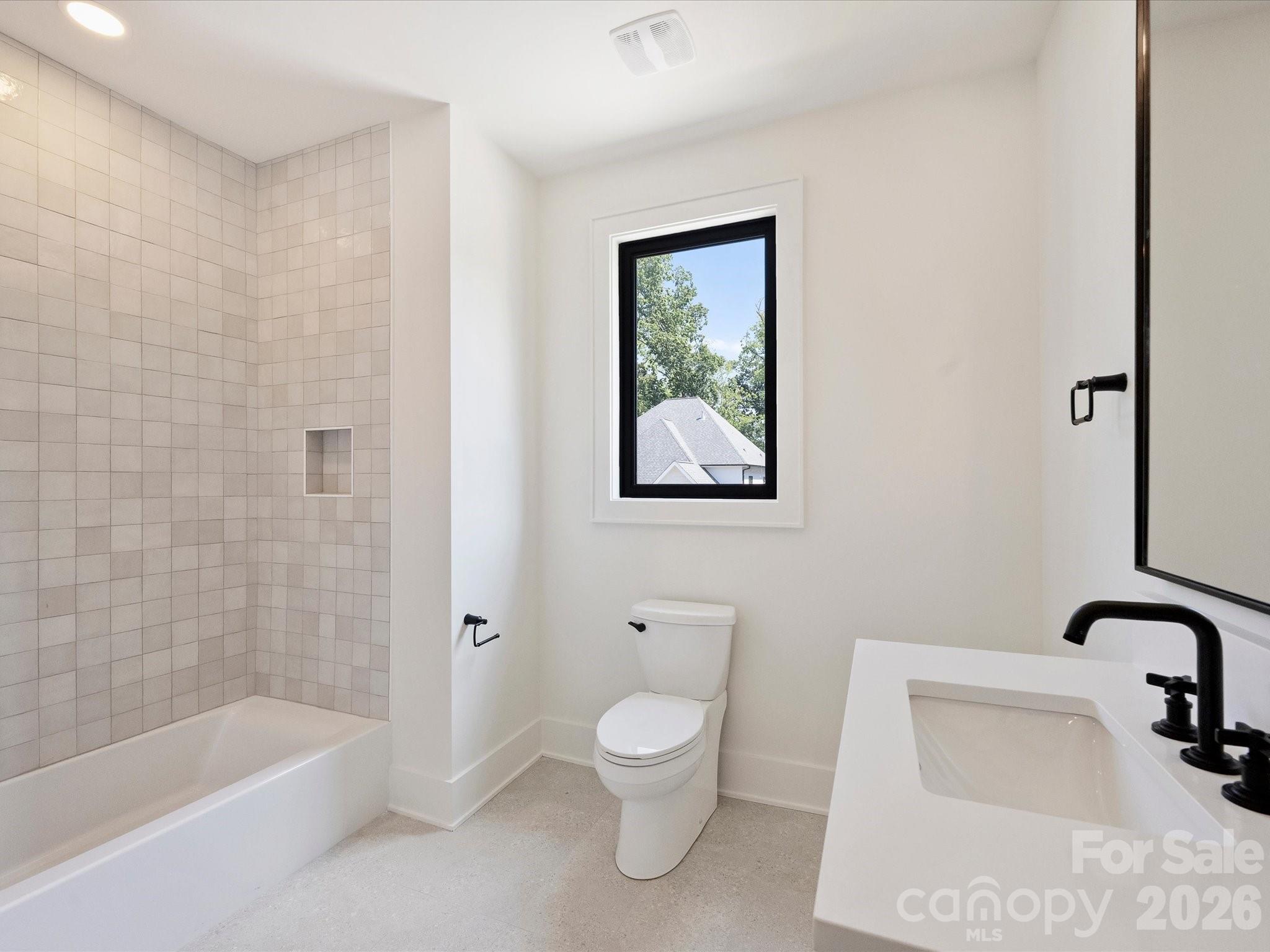 927 Laurel Creek Lane Property Photo 31