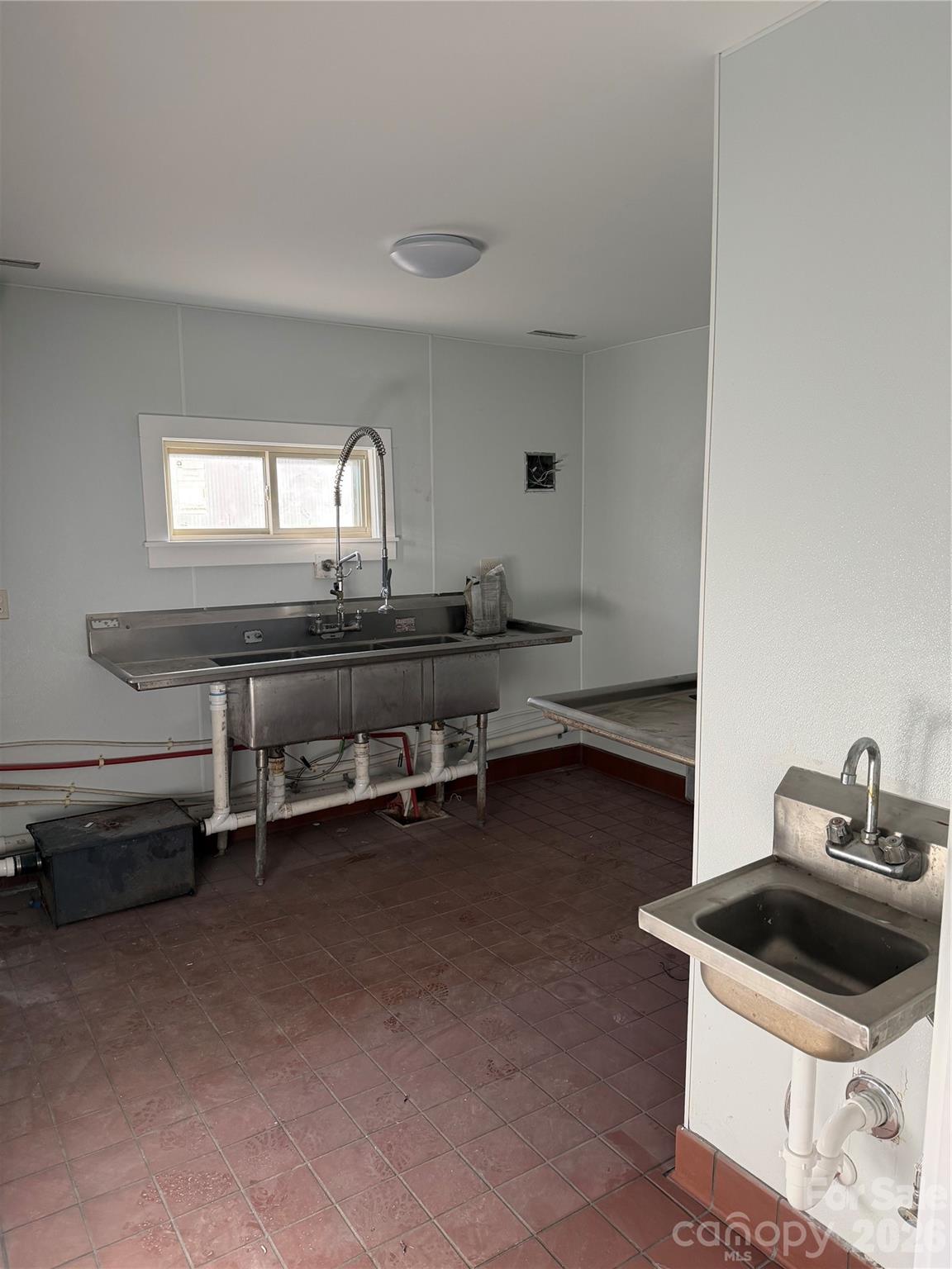 219 Amboy Road Property Photo 20