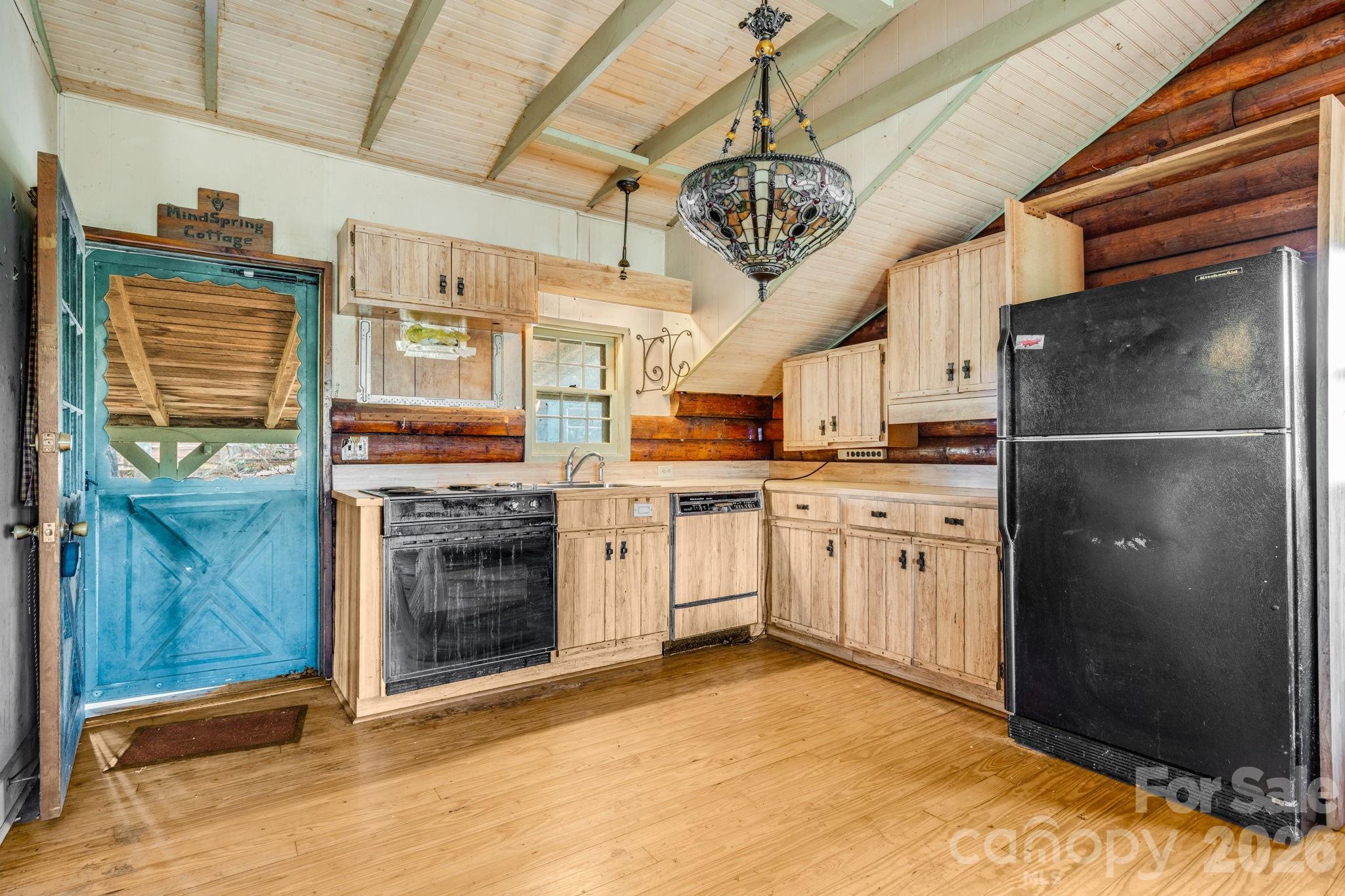 770 Echo Hill Drive Property Photo 11