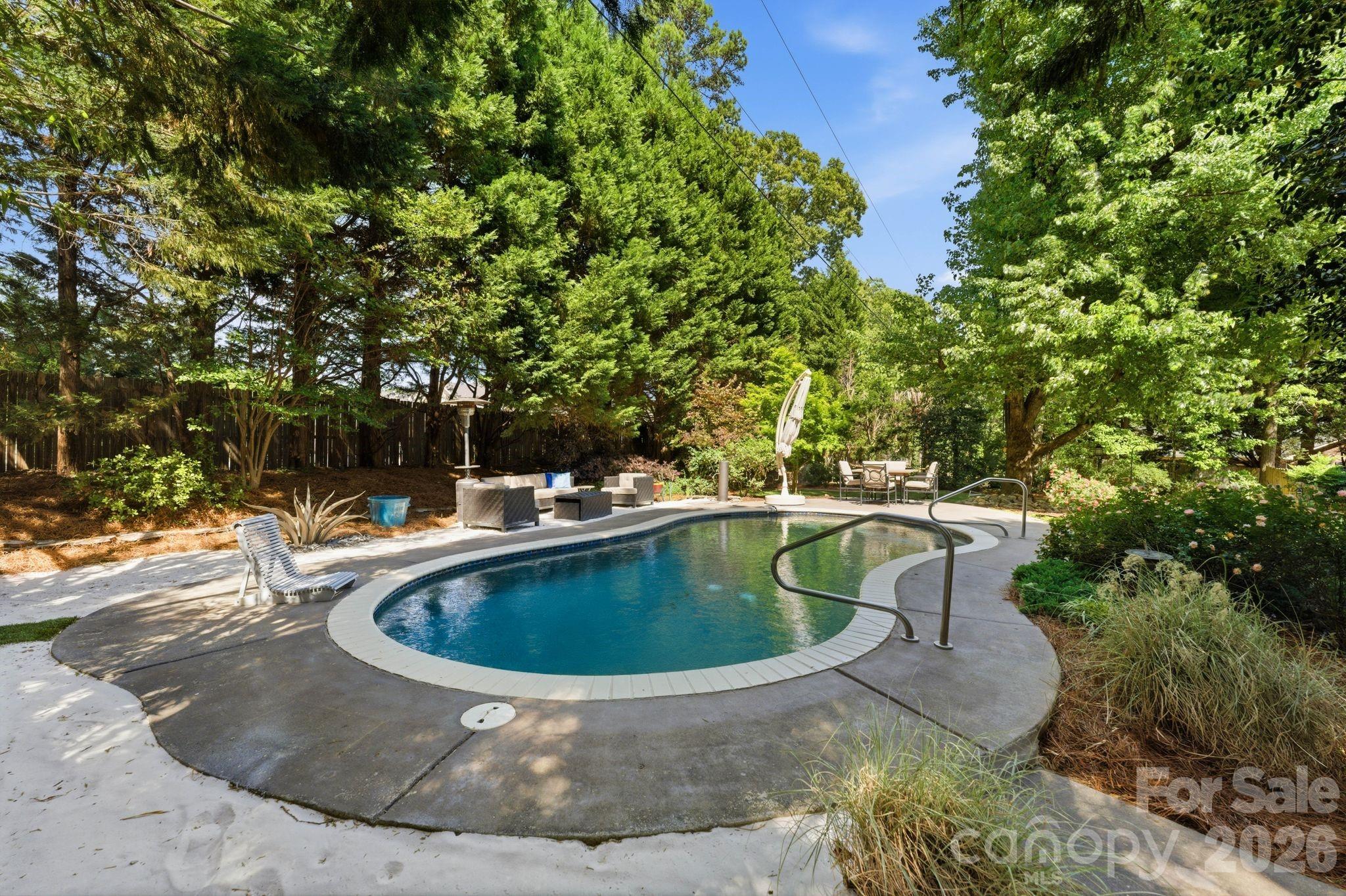 8247 Camelia Lane Property Photo 6