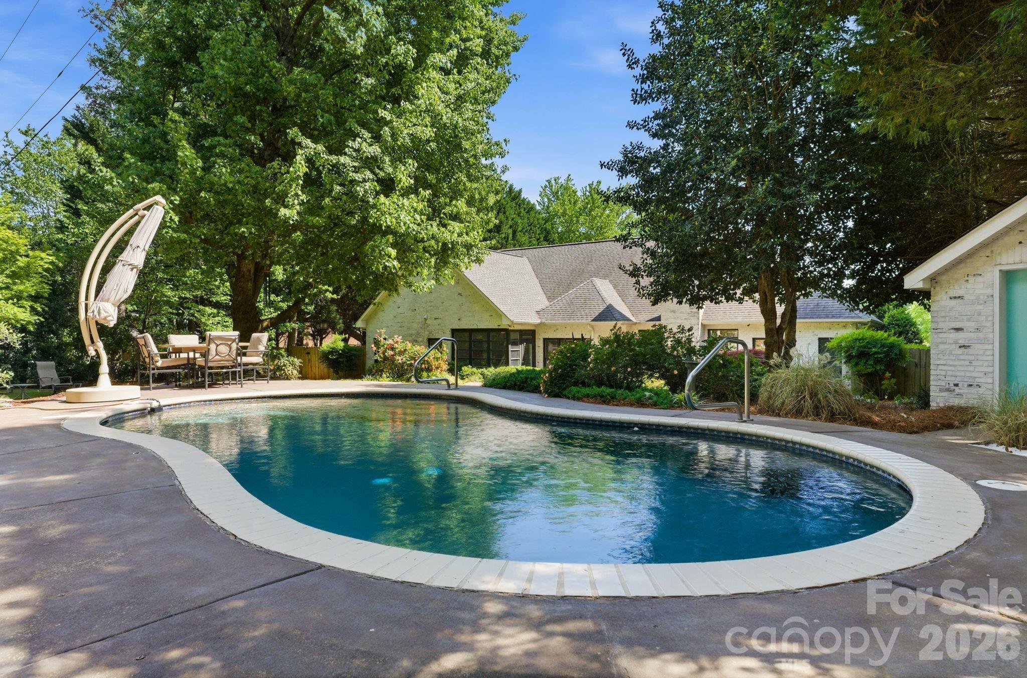 8247 Camelia Lane Property Photo 11