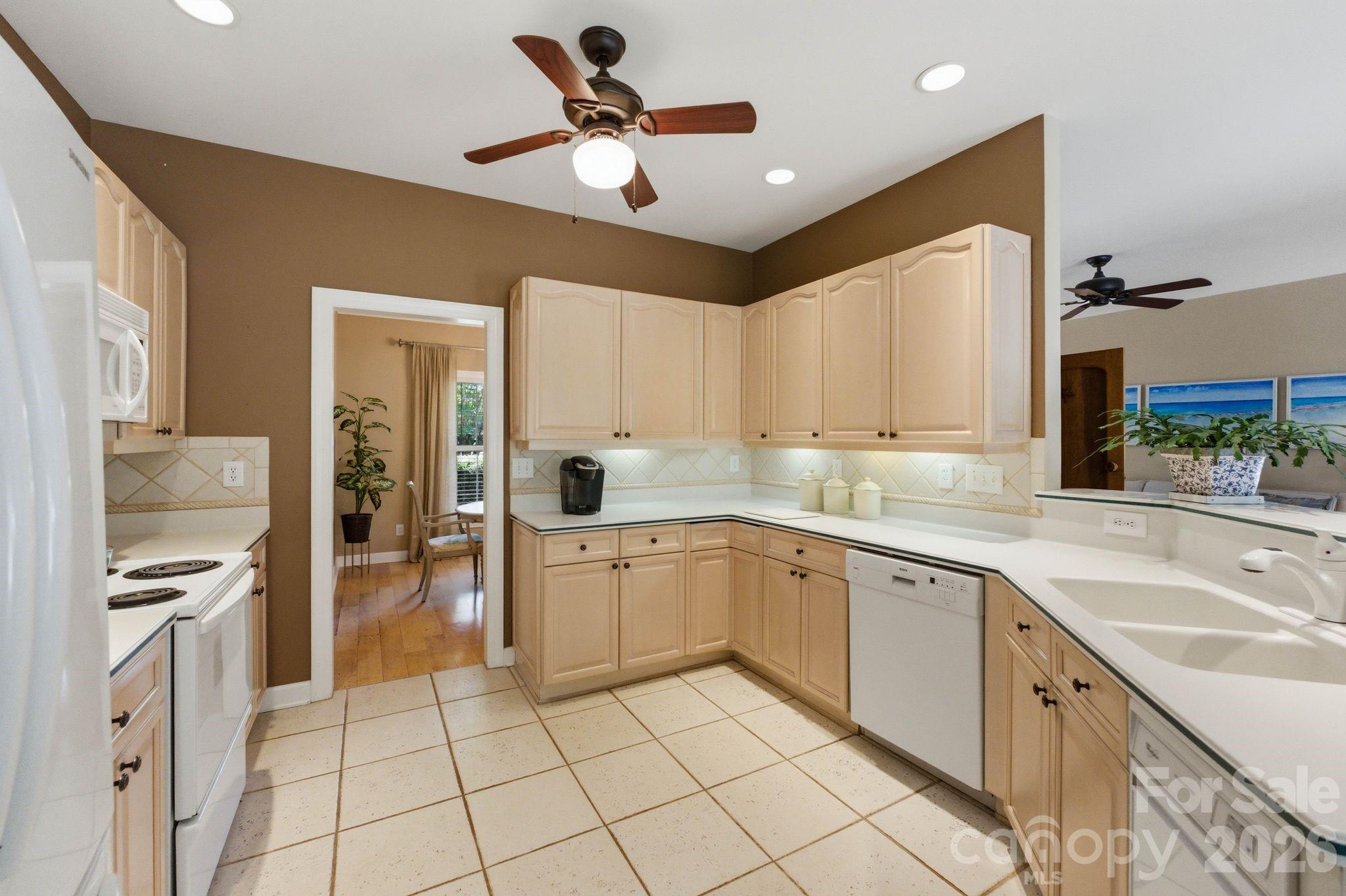 8247 Camelia Lane Property Photo 21