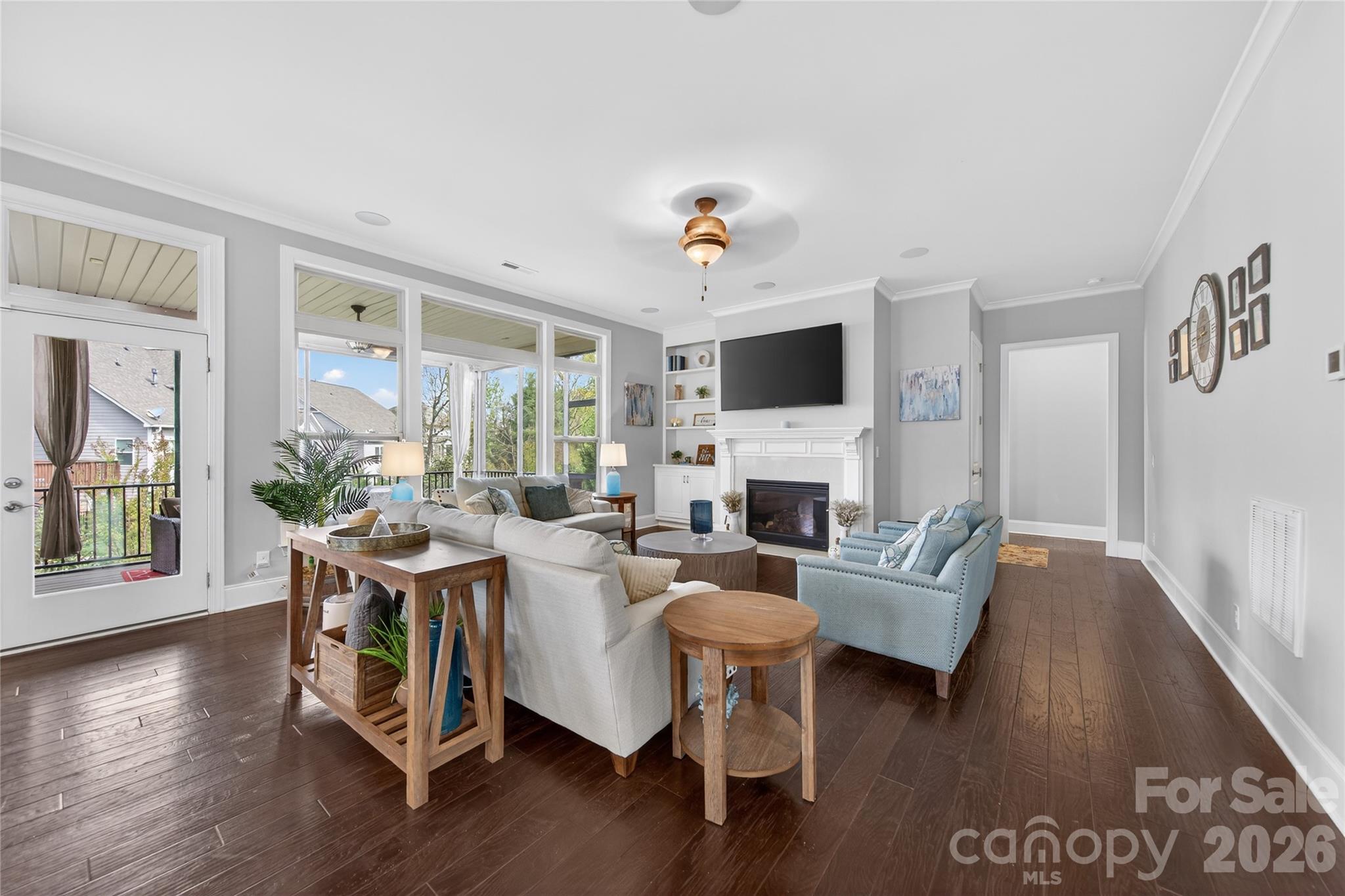 2166 Stratton Place Property Photo 8
