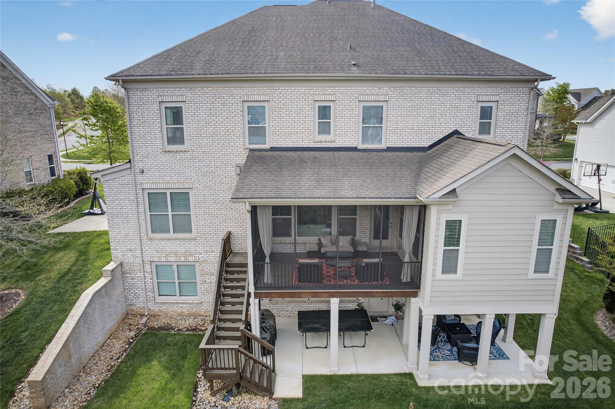 2166 Stratton Place Property Photo 48