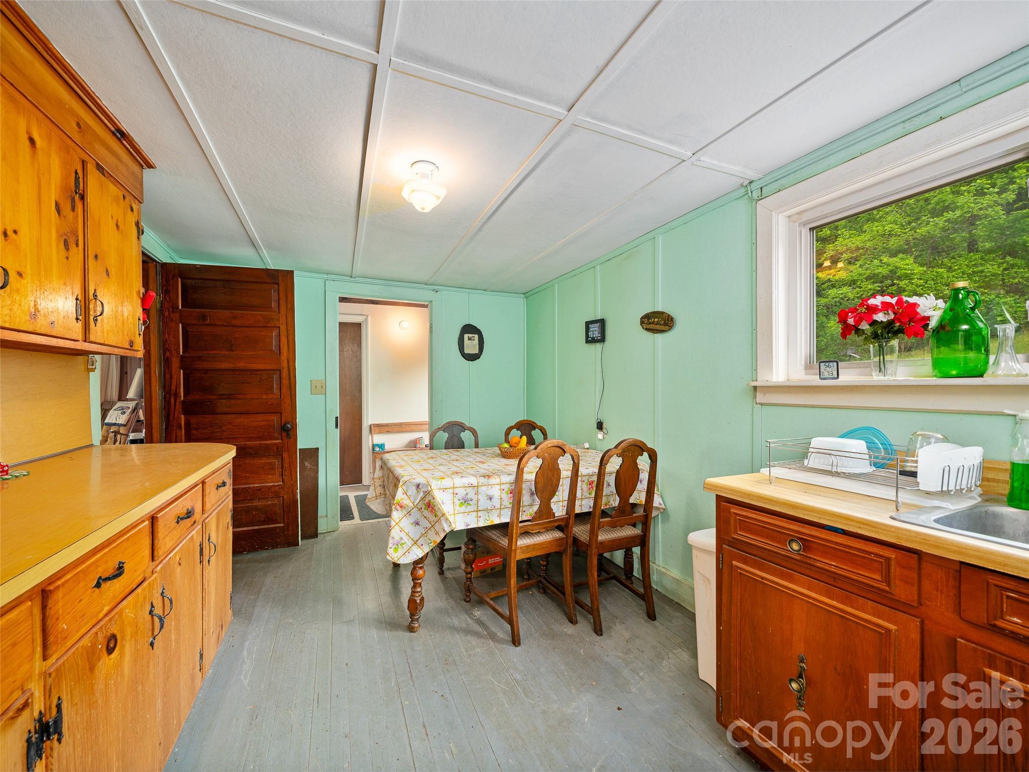 2380 Old Fort Road Property Photo 8