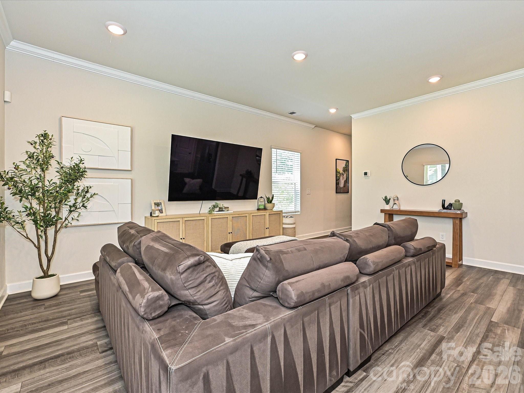11202 Broadbent Court Property Photo 13