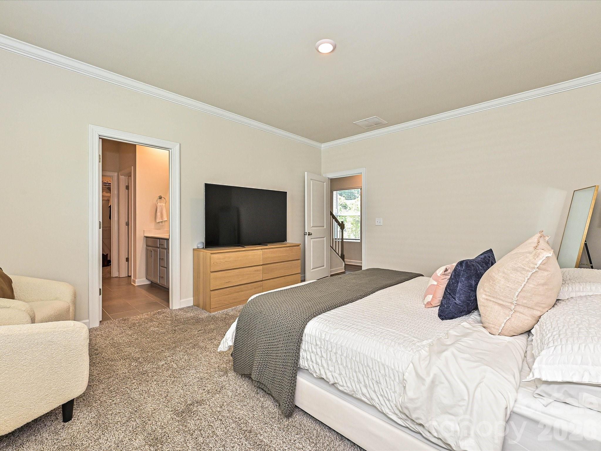 11202 Broadbent Court Property Photo 17