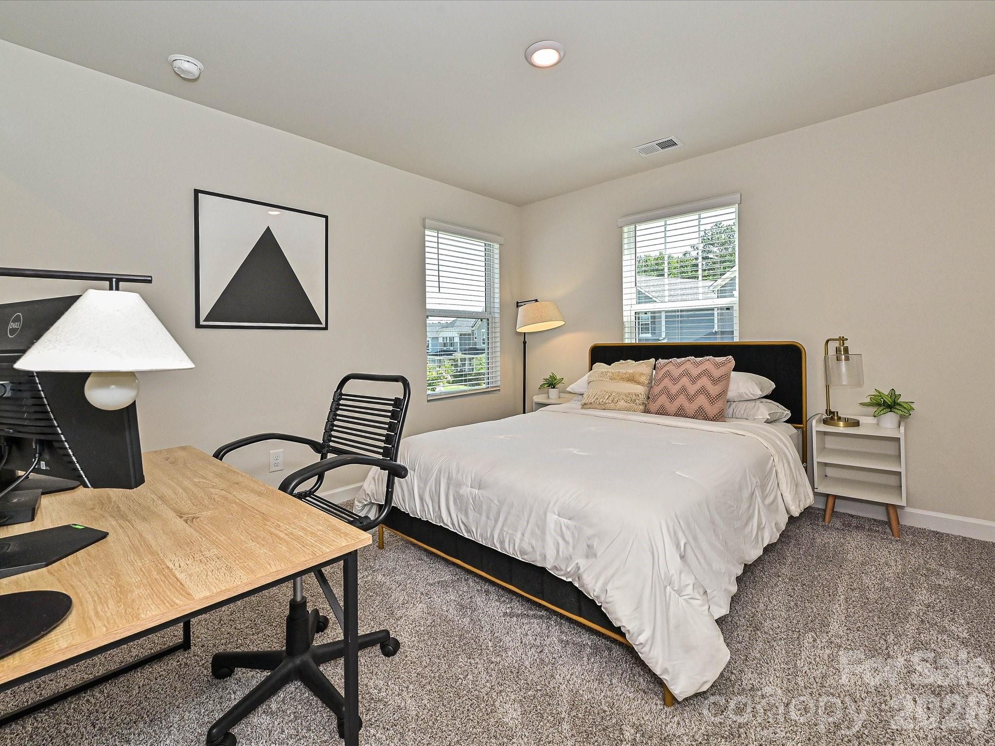 11202 Broadbent Court Property Photo 24