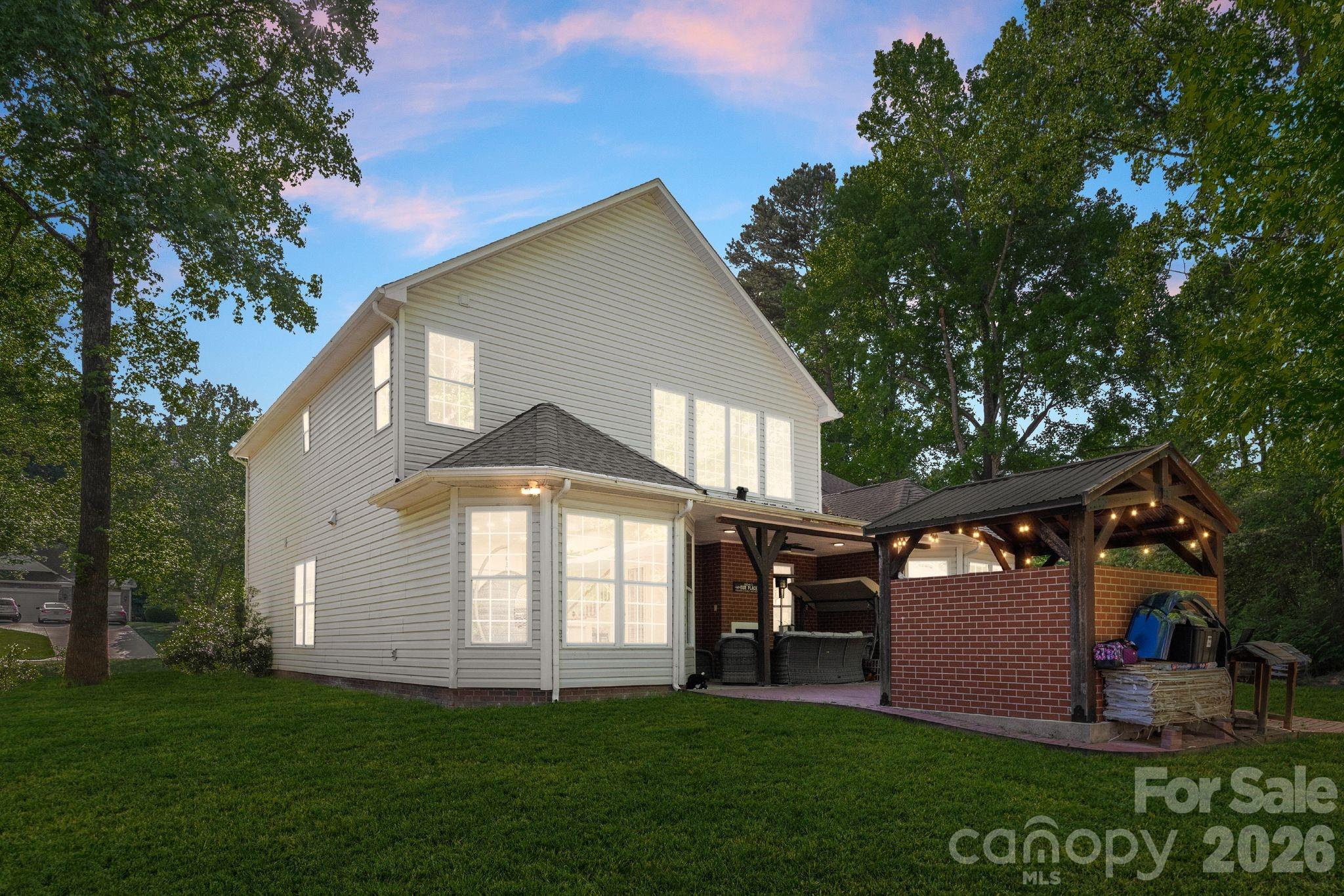 7536 Hannah Alexander Lane Property Photo 3