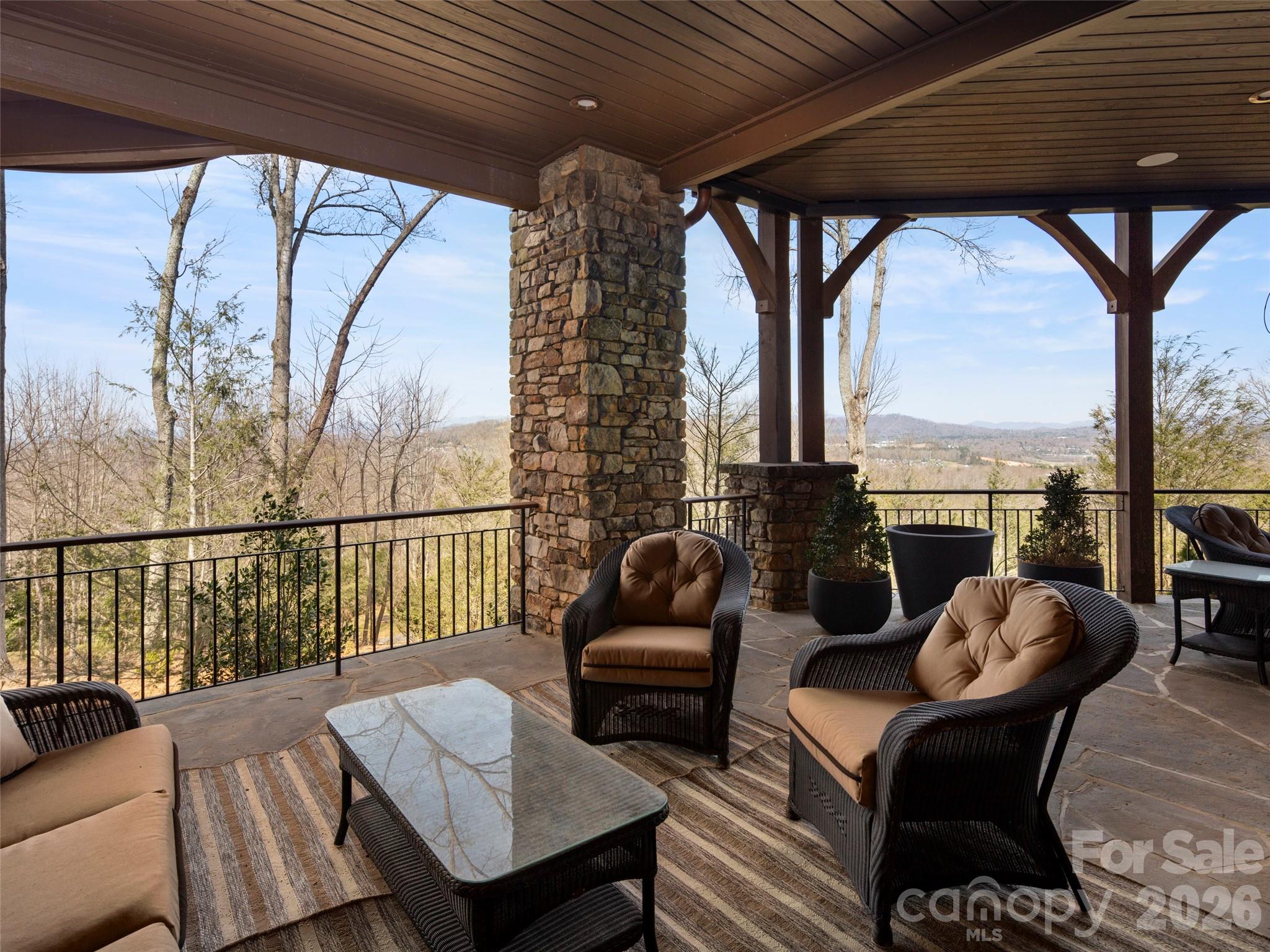 47 Ridge Pine Trail Property Photo 4