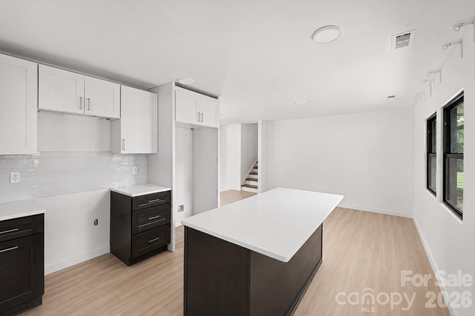 3801 Woodleaf Road Property Photo 13