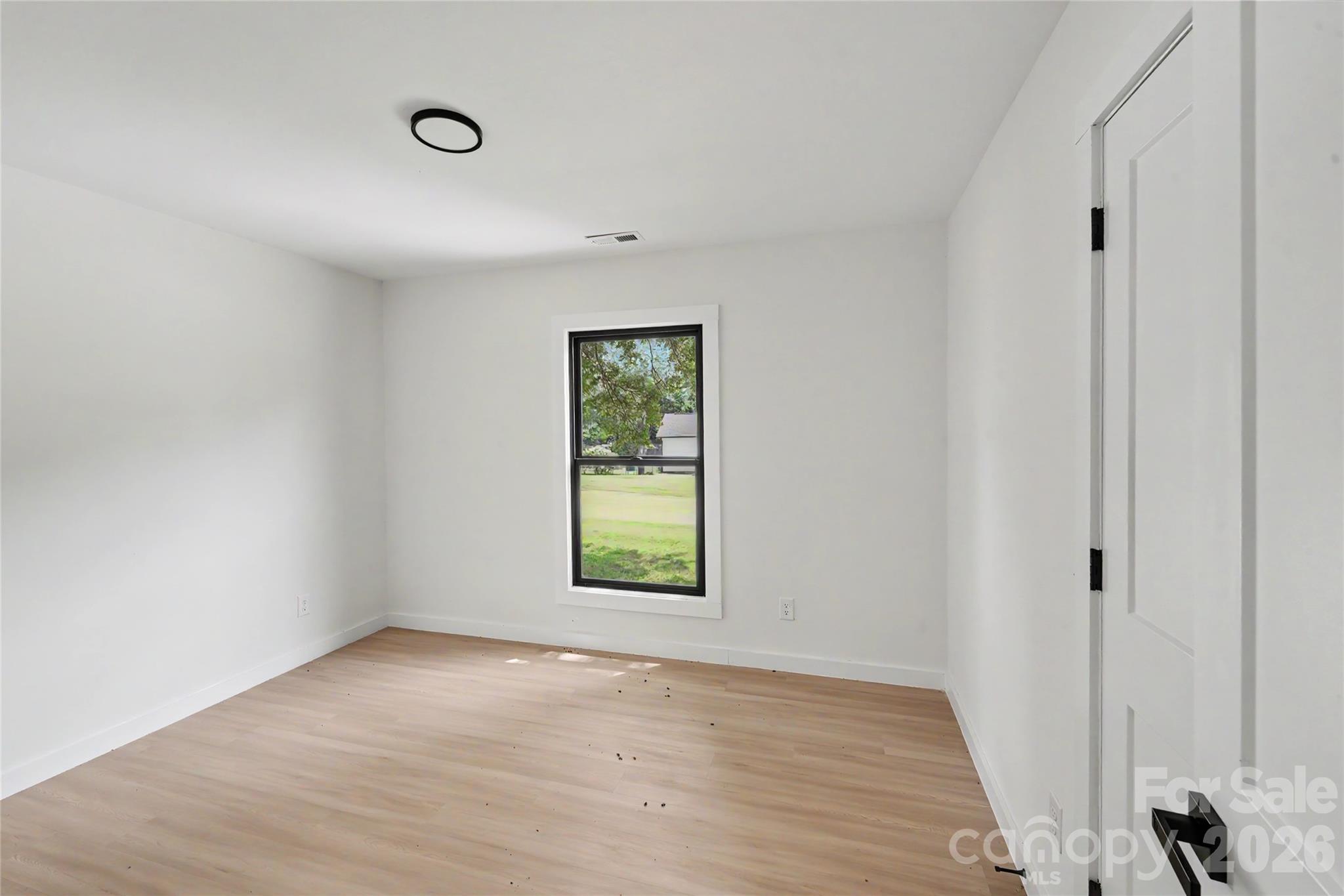3801 Woodleaf Road Property Photo 19