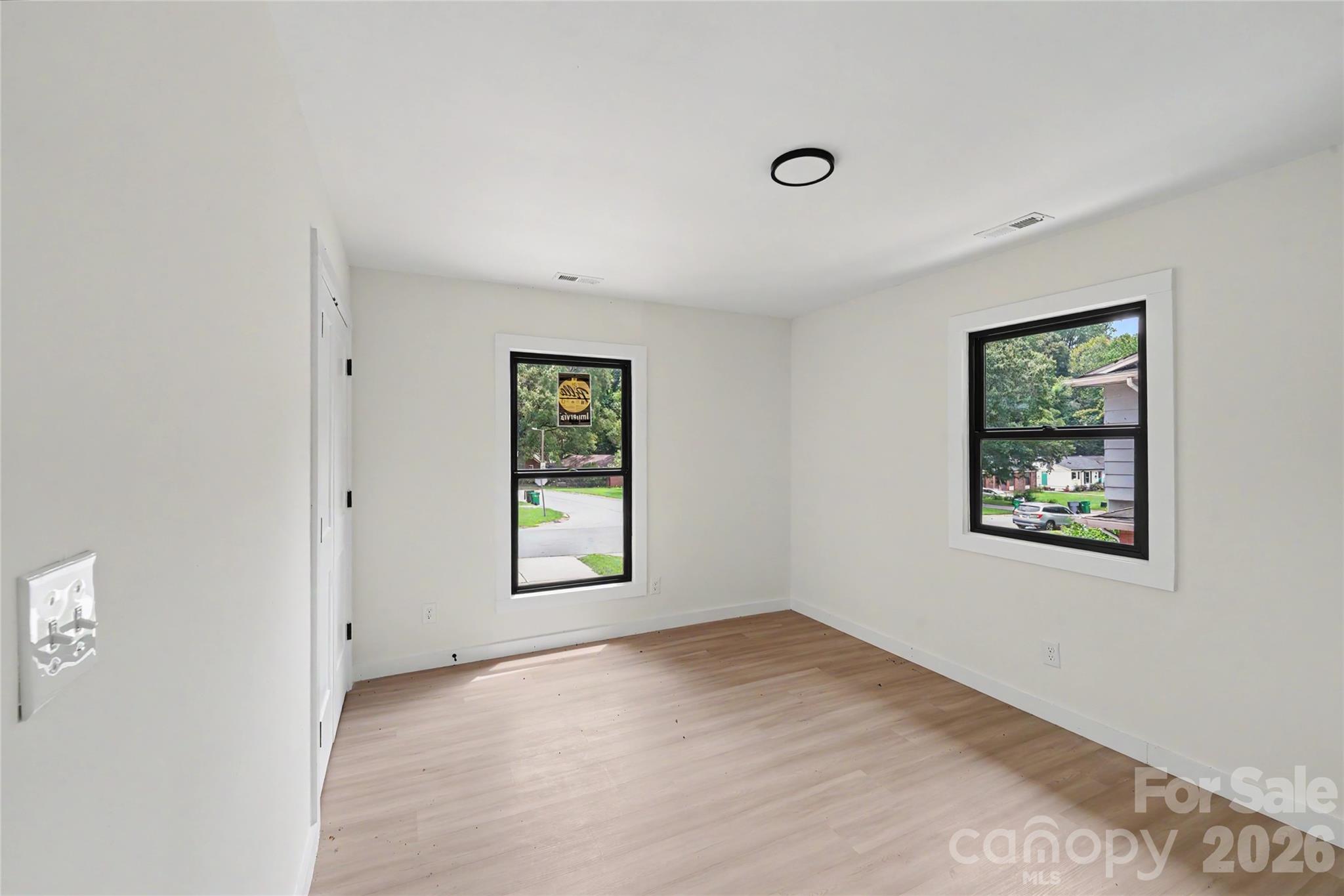 3801 Woodleaf Road Property Photo 20