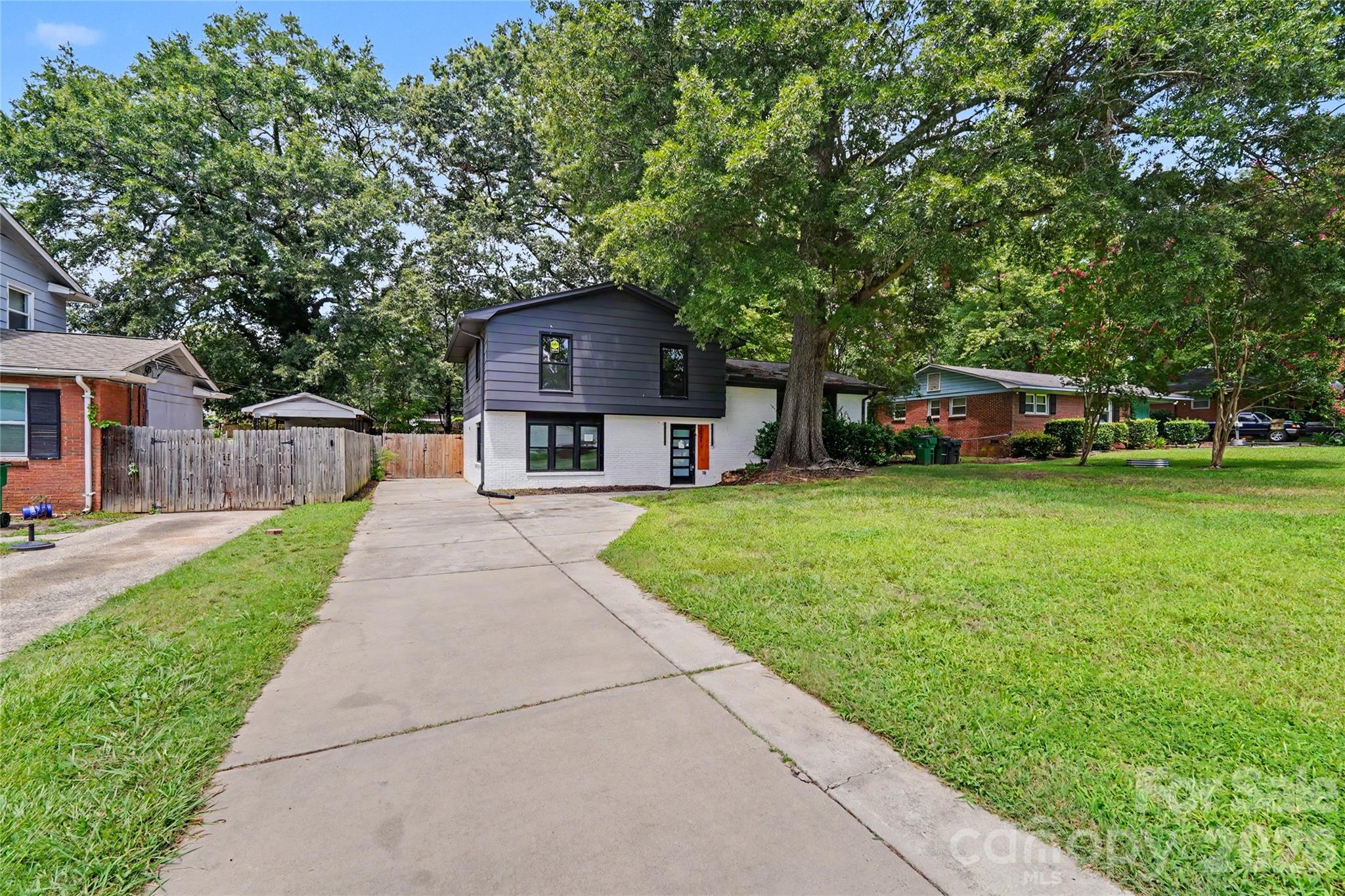 3801 Woodleaf Road Property Photo 28