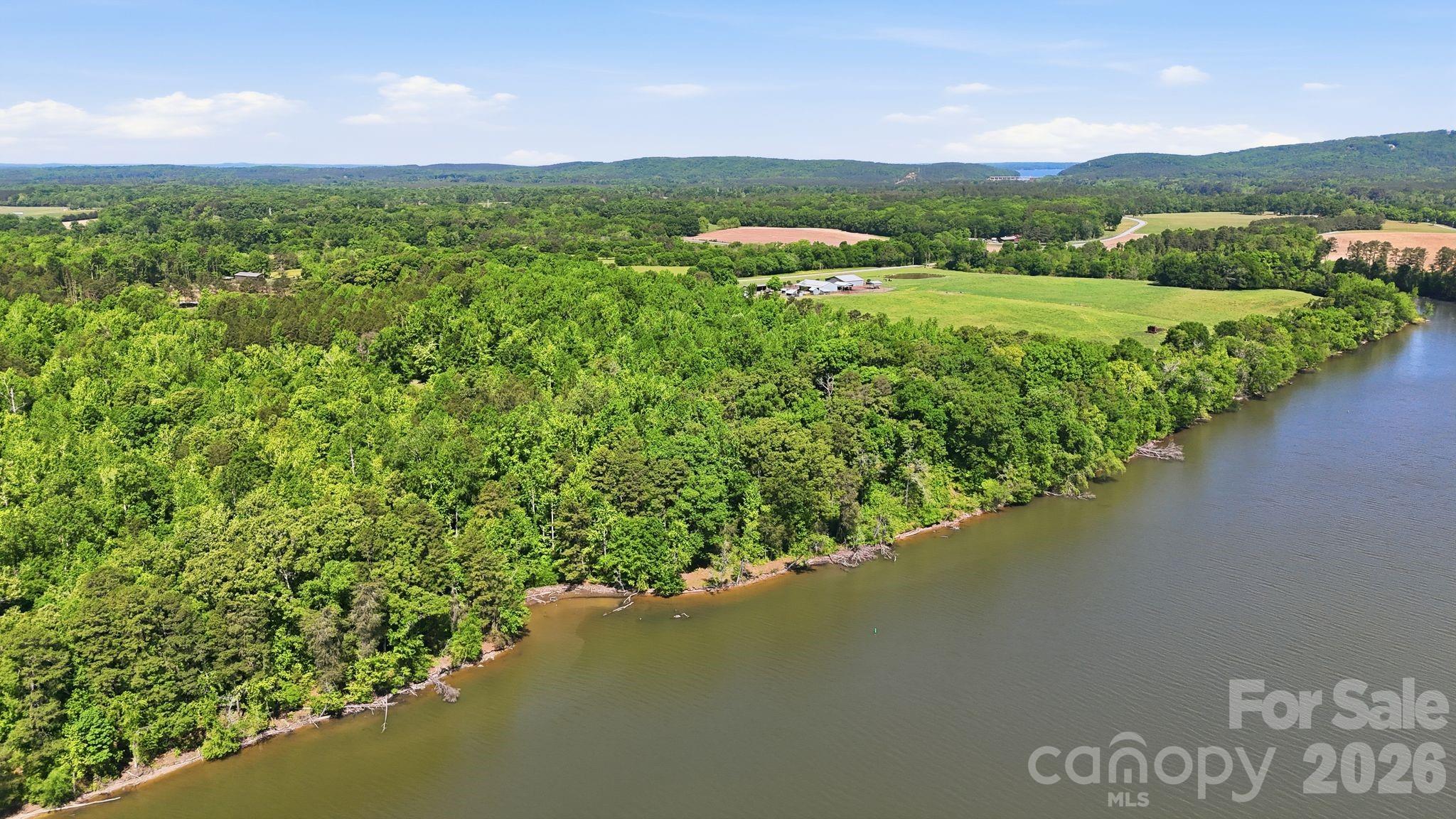 2275 River Road Property Photo 1