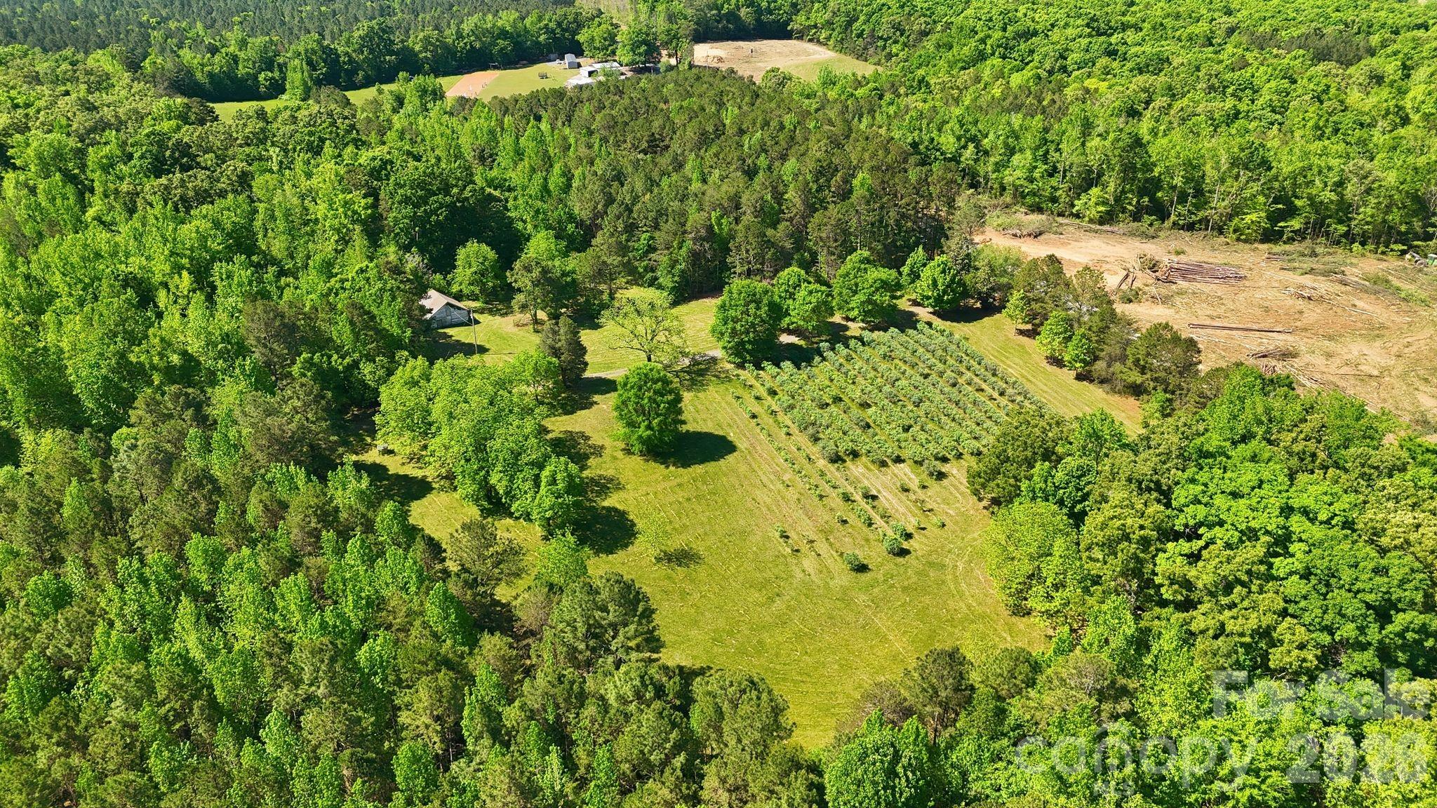 2275 River Road Property Photo 4