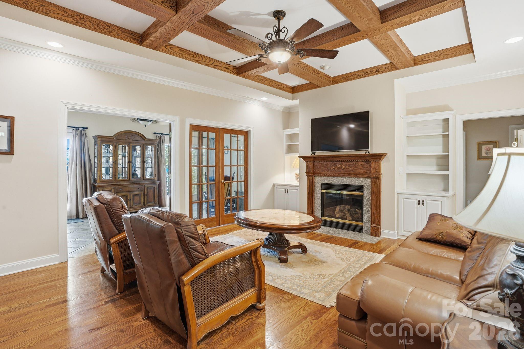 2275 River Road Property Photo 12