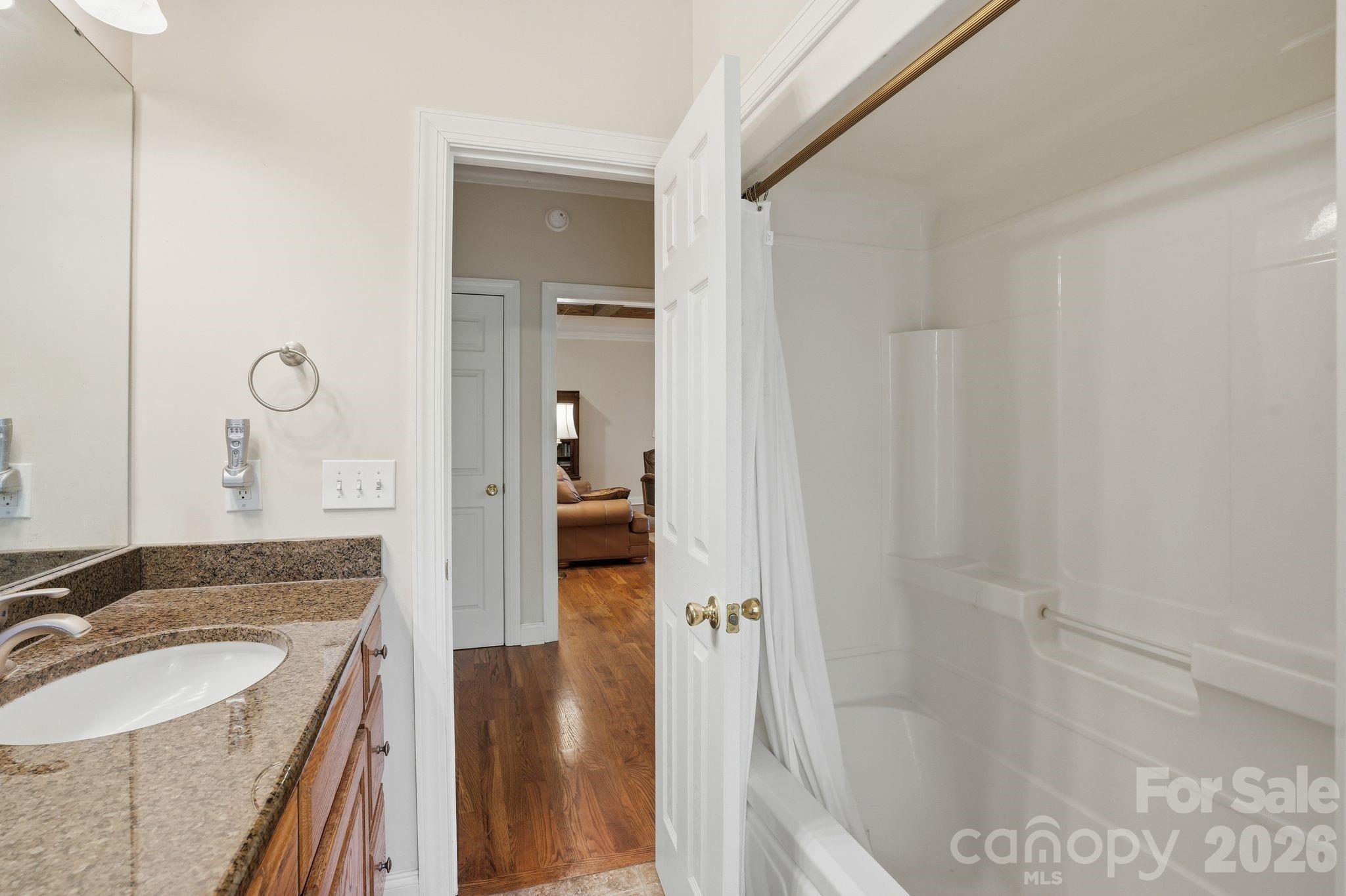 2275 River Road Property Photo 27