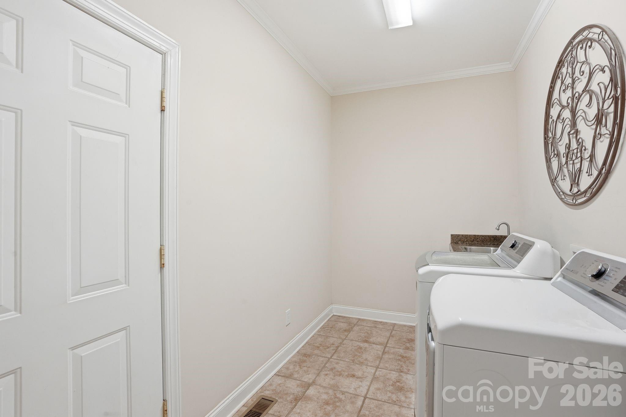 2275 River Road Property Photo 31