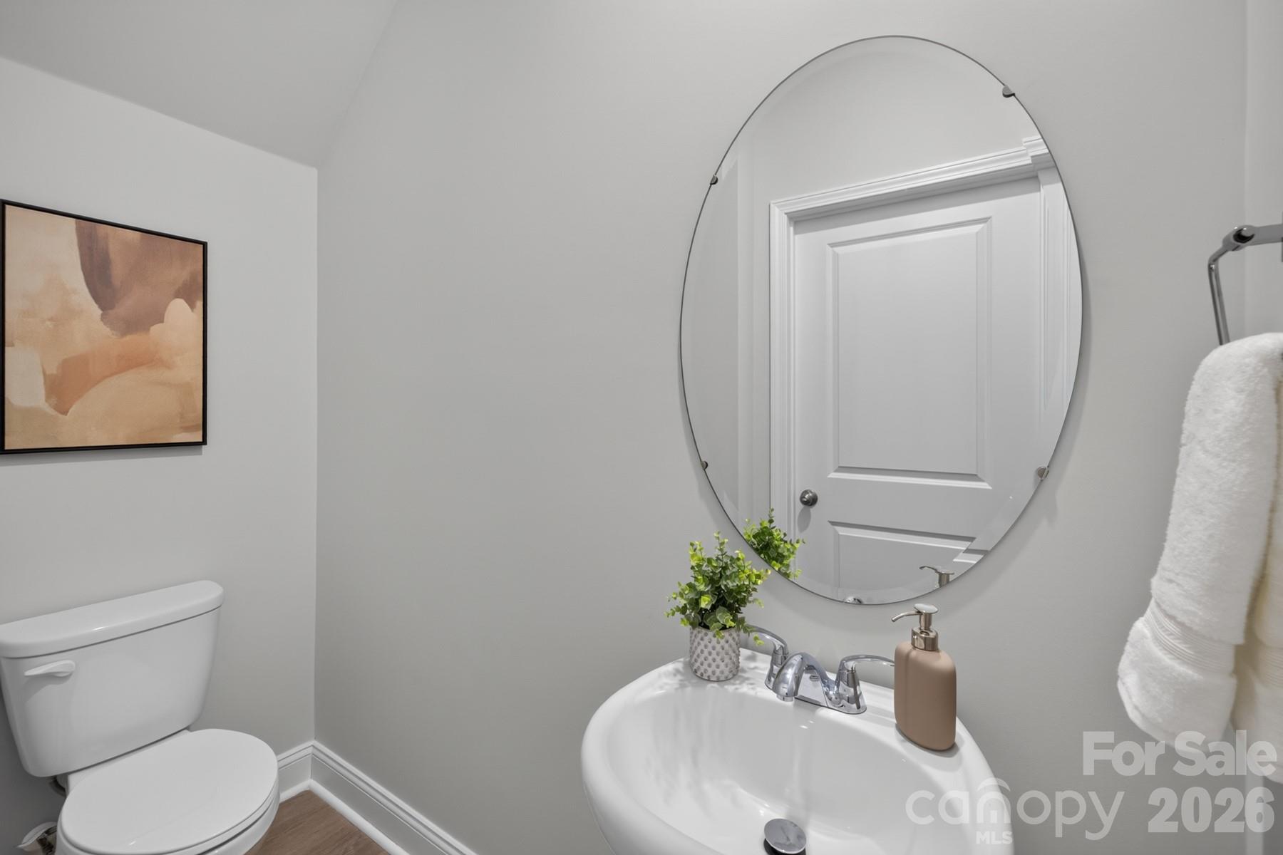 1039 Rocking Horse Road Property Photo 9