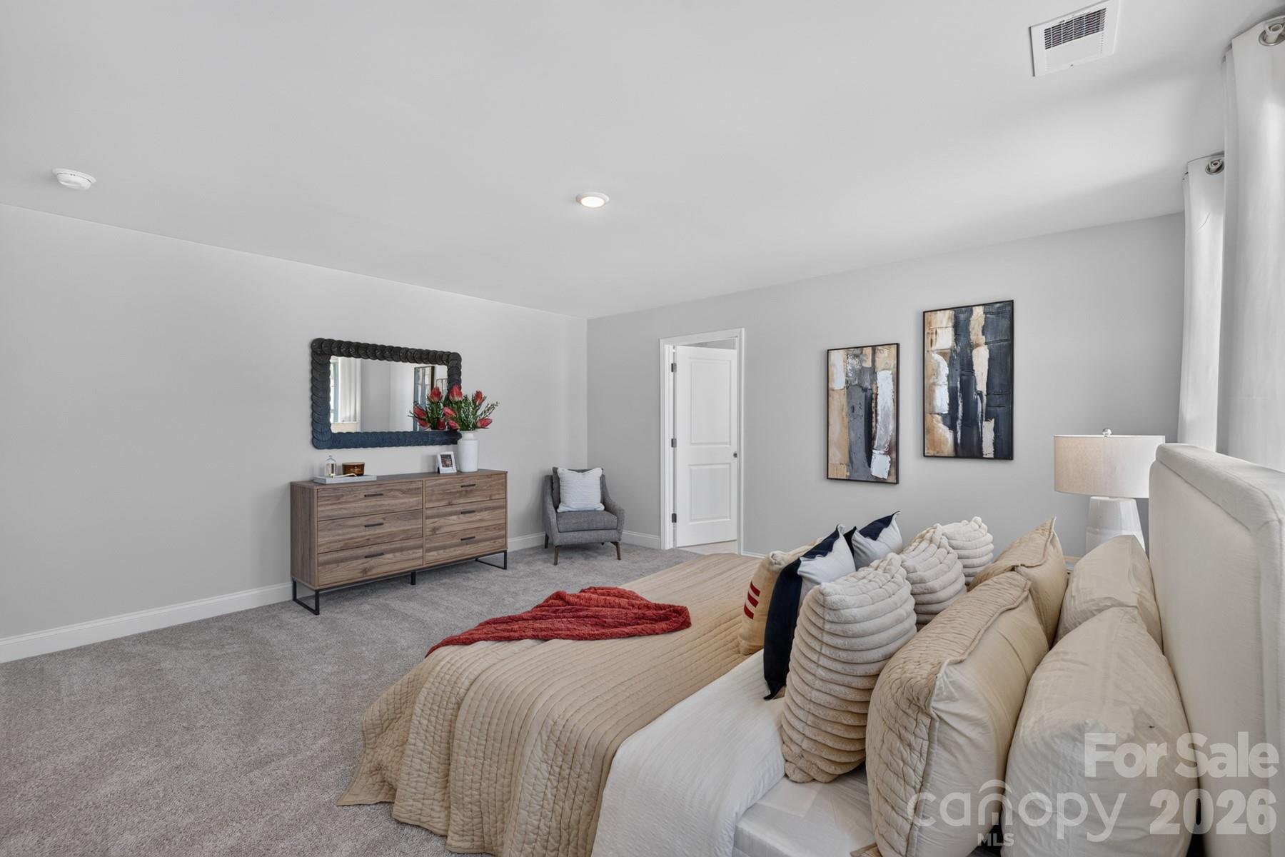 1039 Rocking Horse Road Property Photo 12