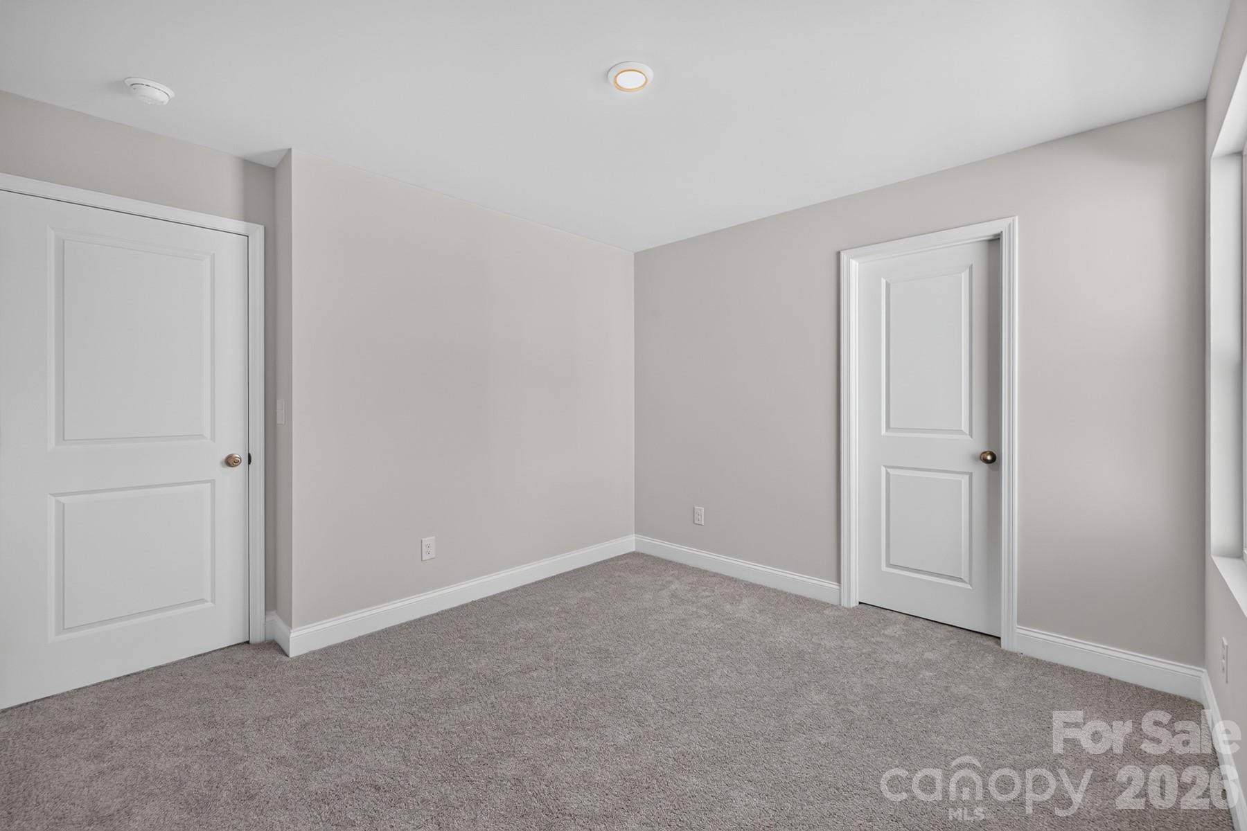 1039 Rocking Horse Road Property Photo 18