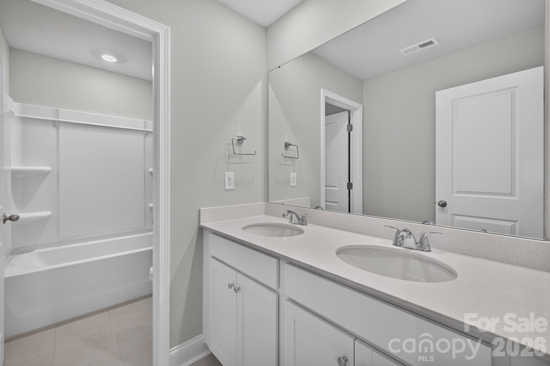 1039 Rocking Horse Road Property Photo 20
