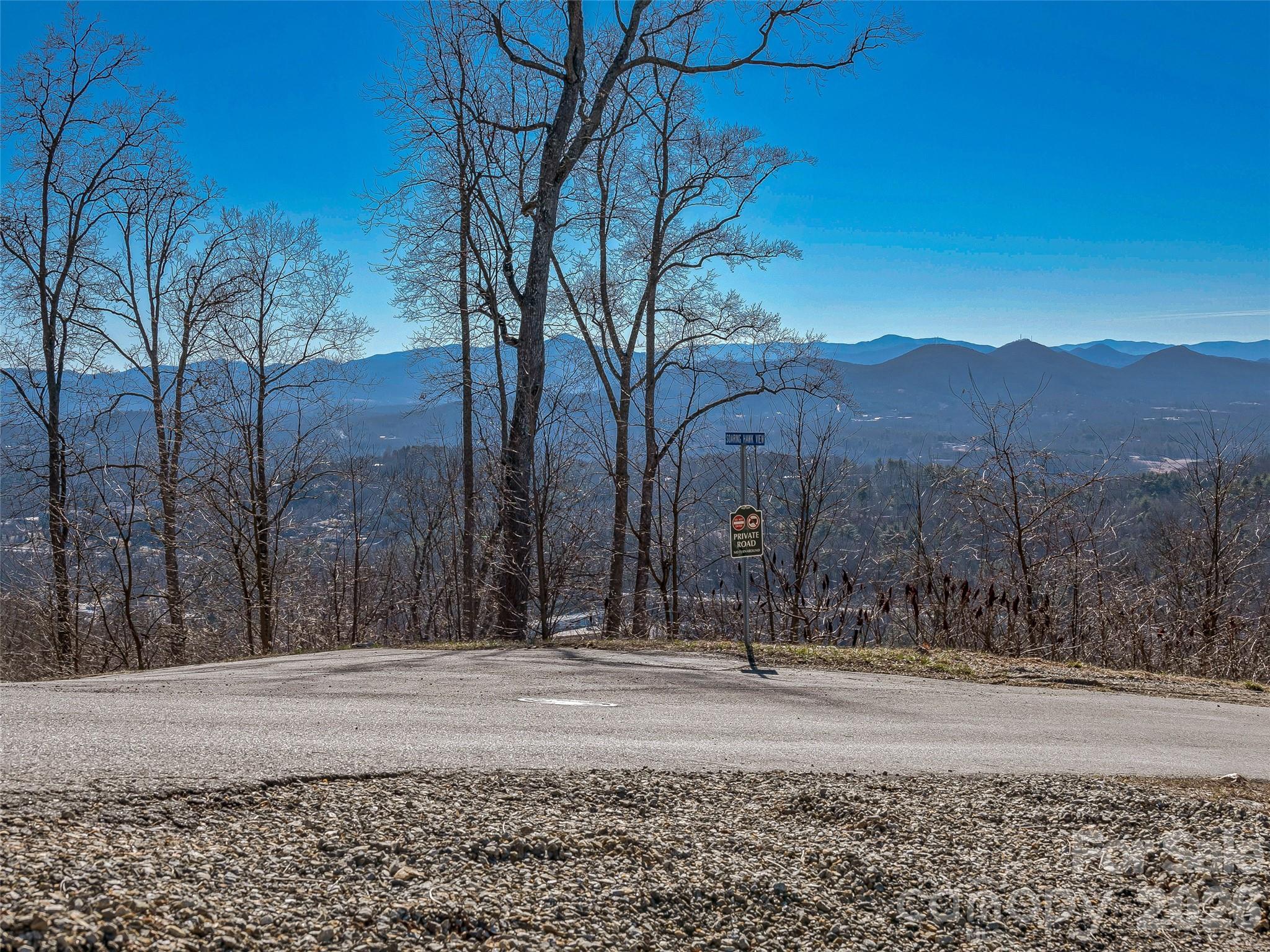 5 Soaring Hawk View 14 Property Photo 32