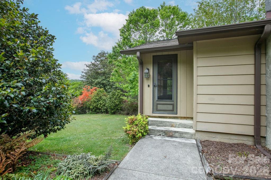 520 Blythe Road Property Photo 2
