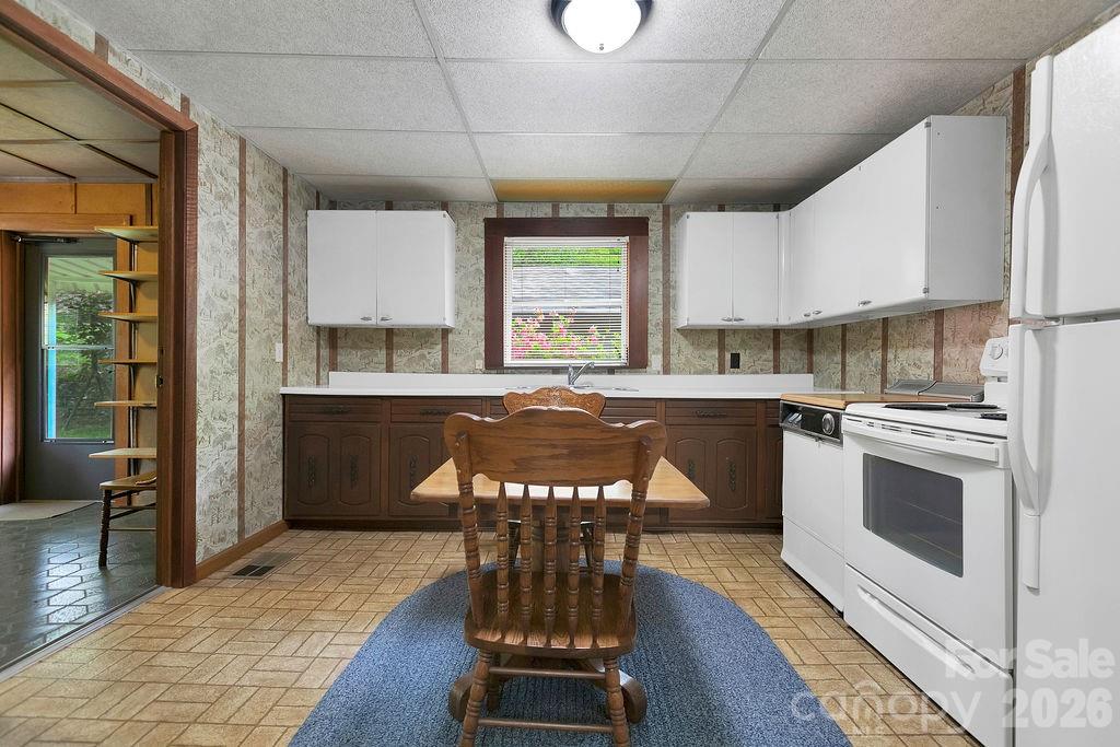 520 Blythe Road Property Photo 10