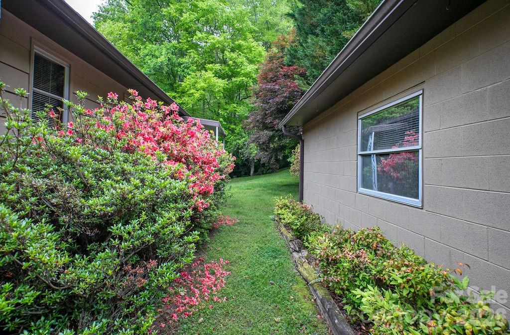 520 Blythe Road Property Photo 24