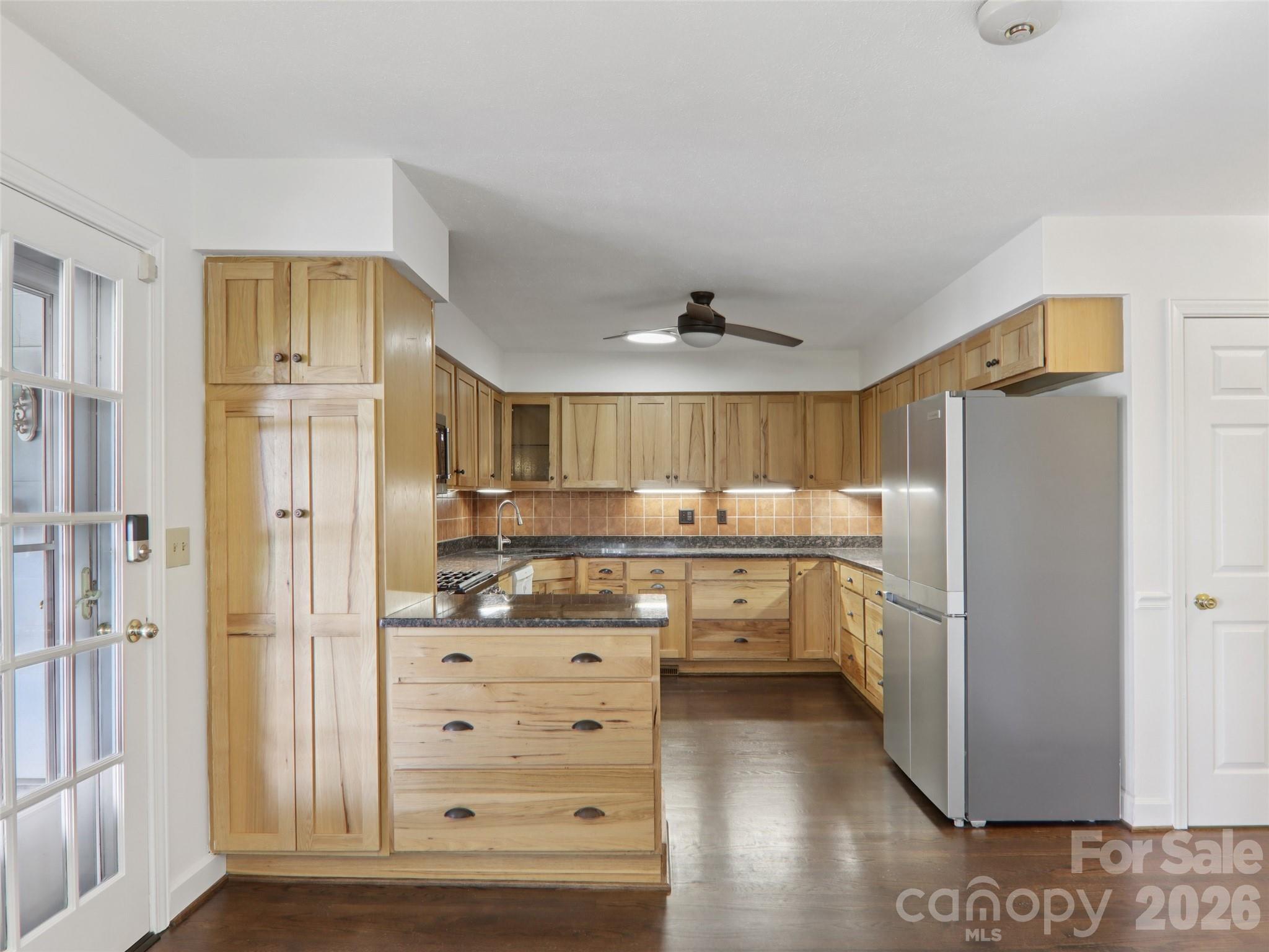927 Ladson Road Property Photo 7