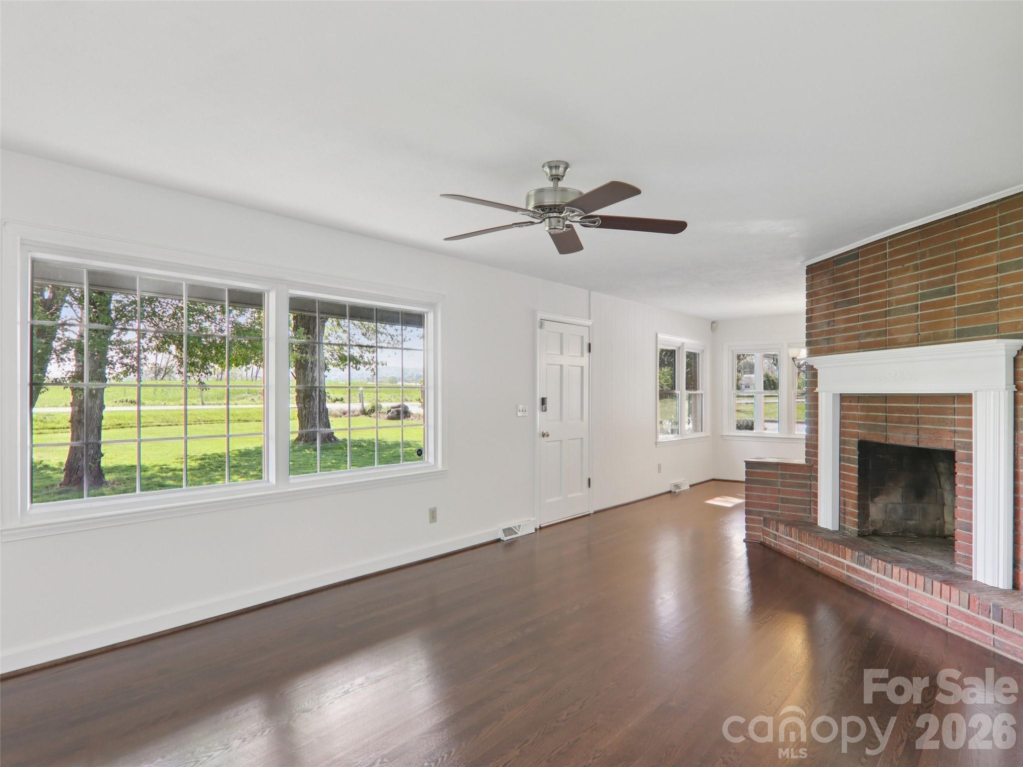 927 Ladson Road Property Photo 10