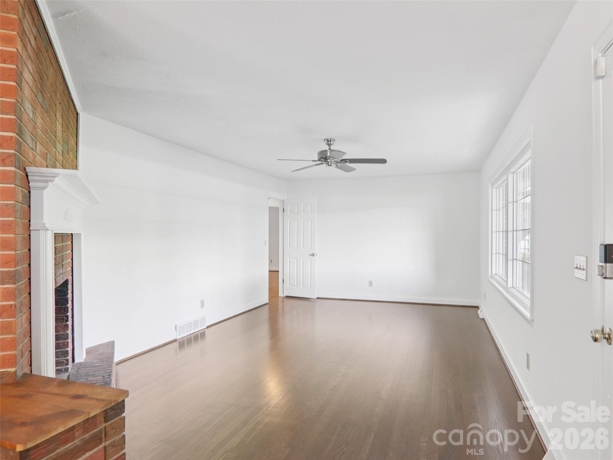 927 Ladson Road Property Photo 12