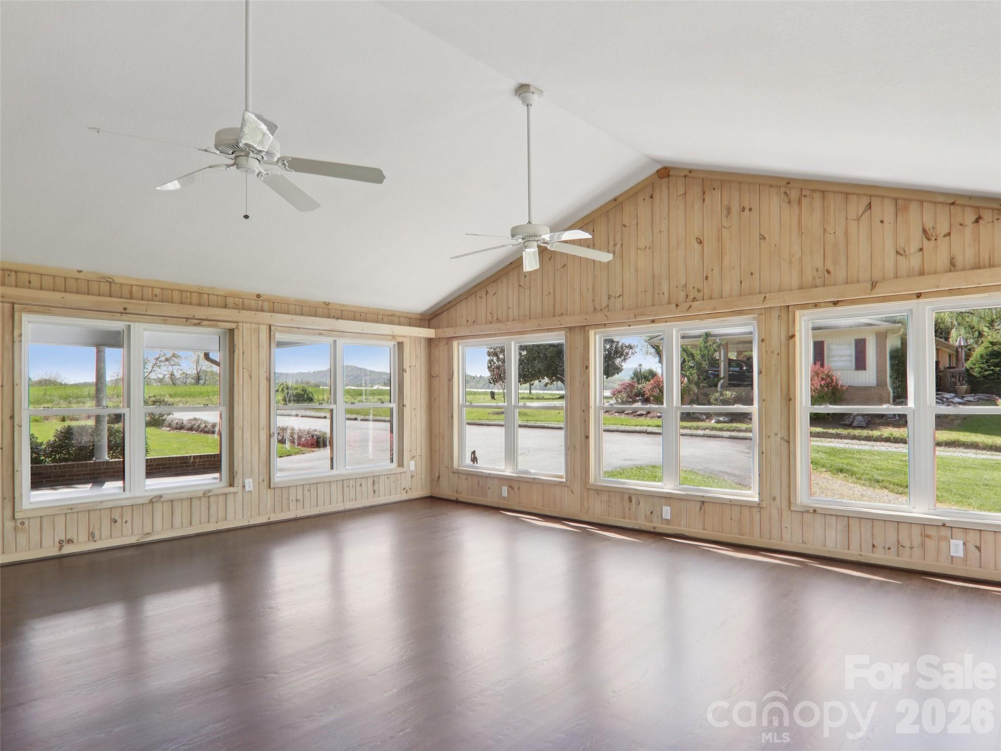 927 Ladson Road Property Photo 15