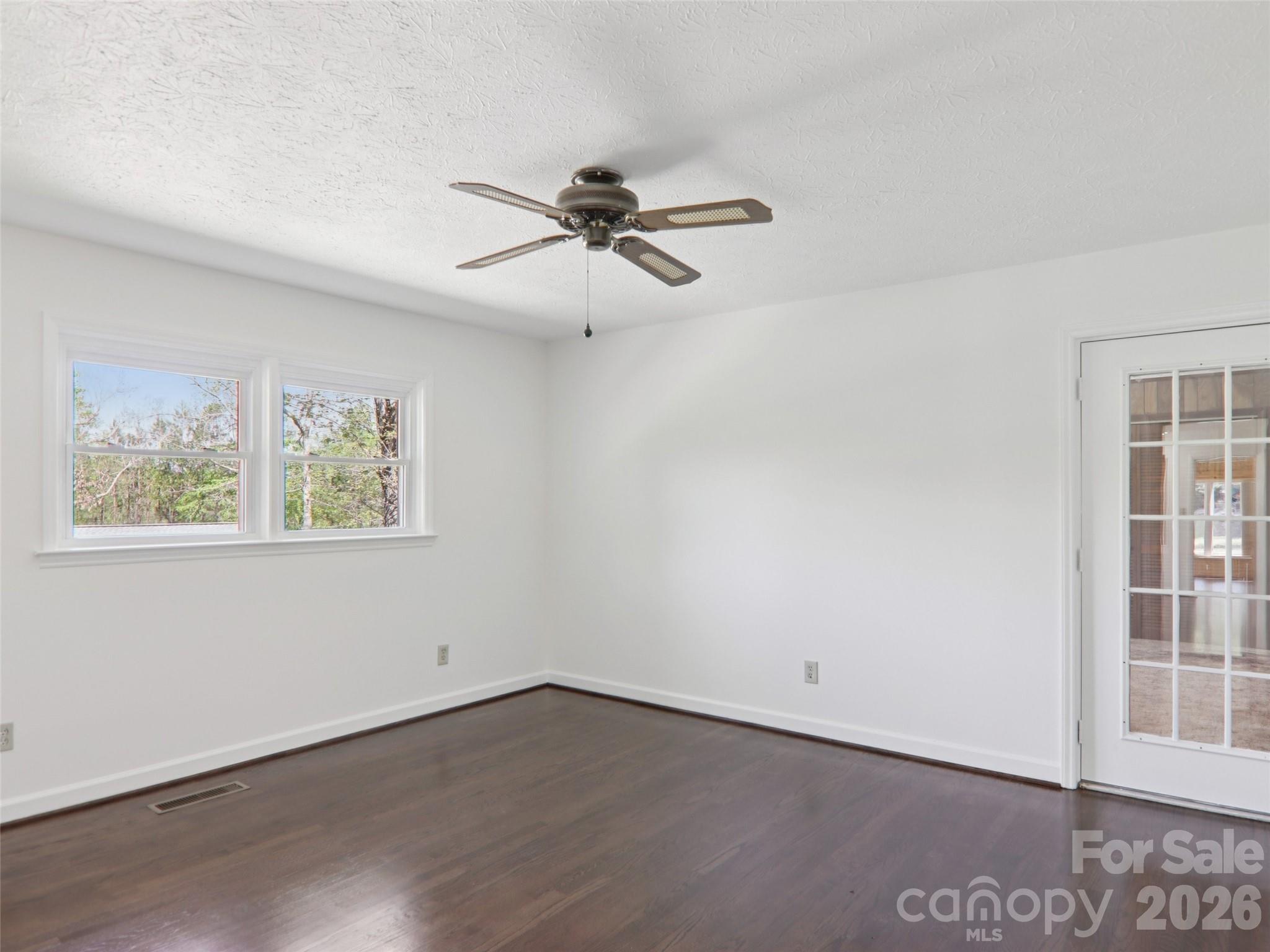 927 Ladson Road Property Photo 21