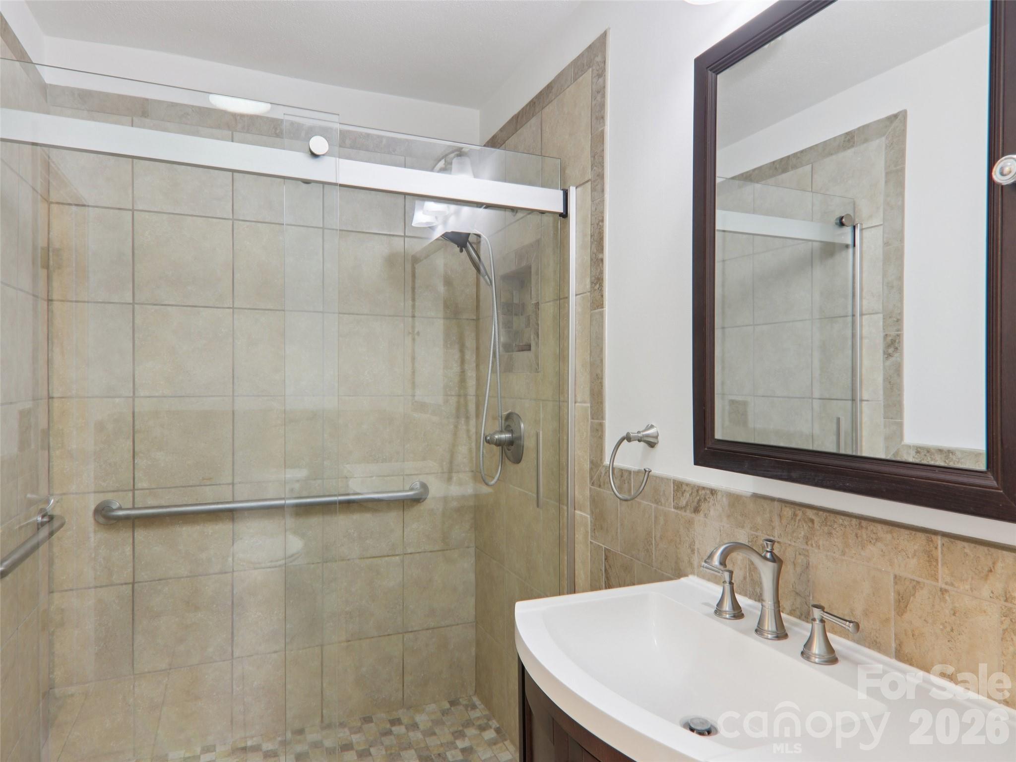 927 Ladson Road Property Photo 24