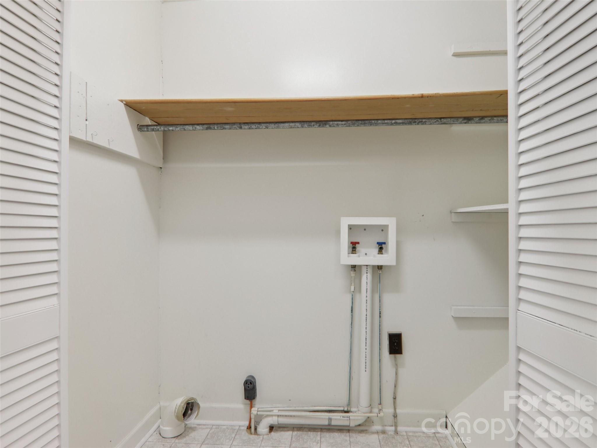 927 Ladson Road Property Photo 36