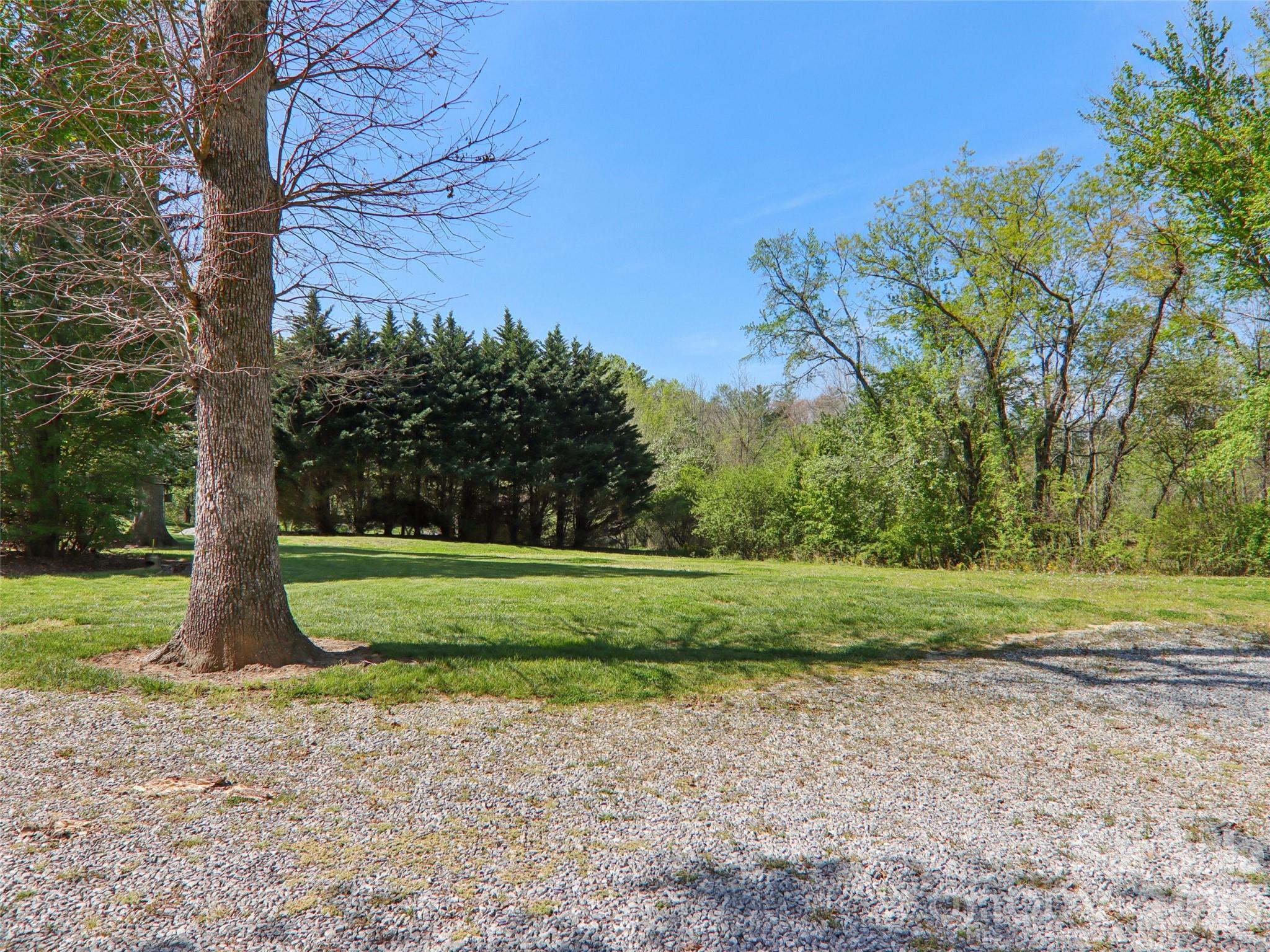 927 Ladson Road Property Photo 45