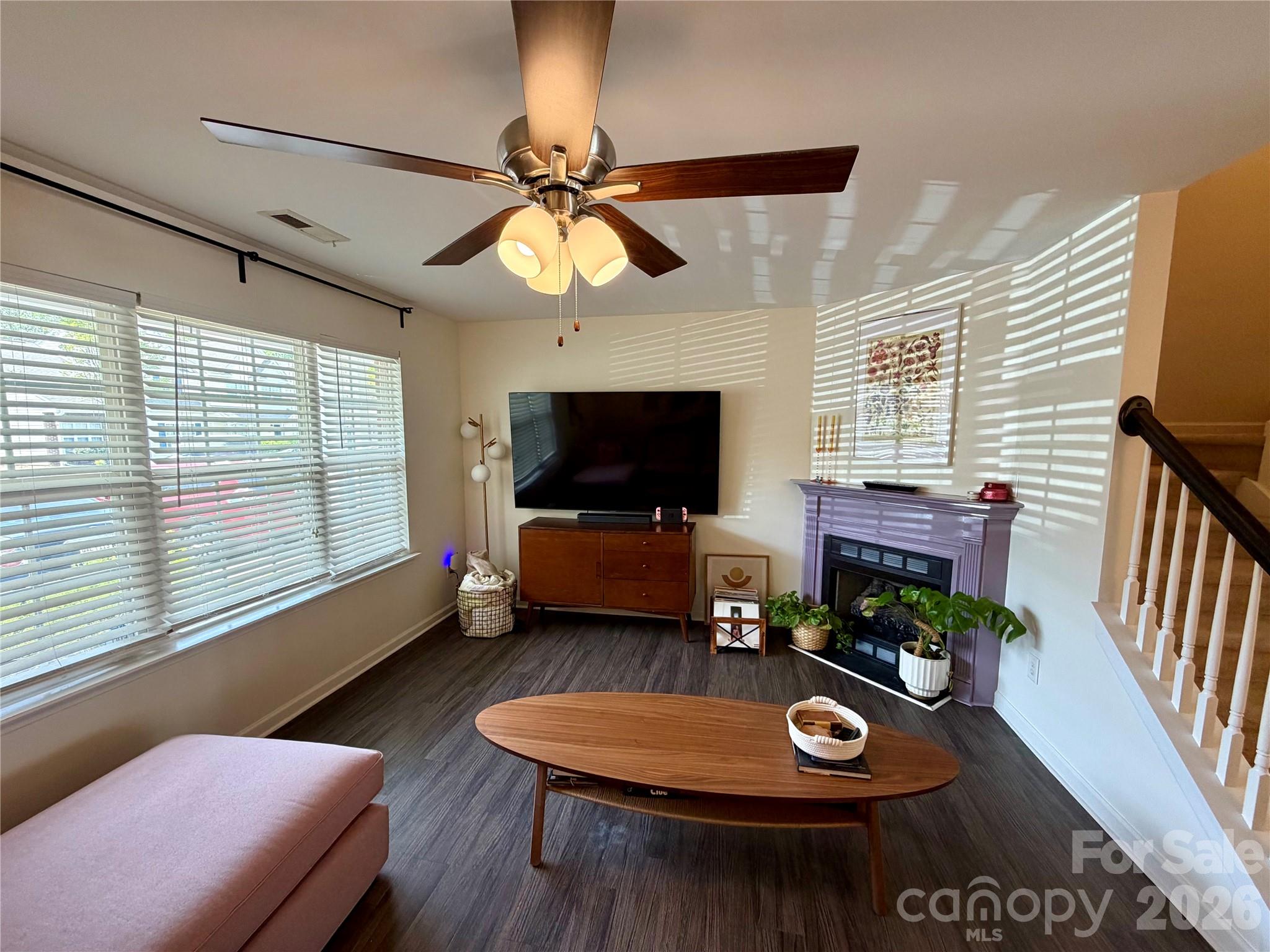 732 Rock Lake Glen Property Photo 13